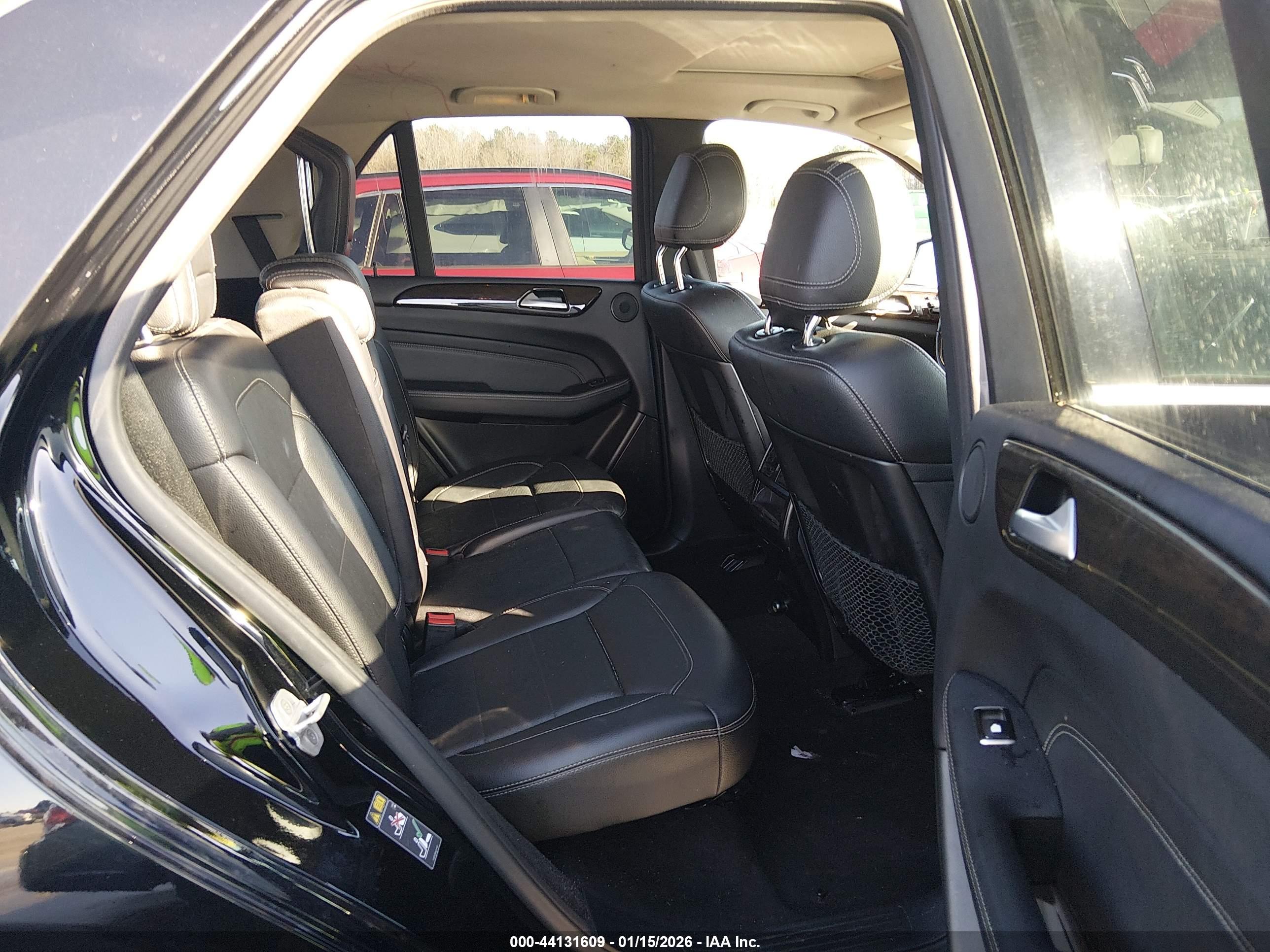 MERCEDES-BENZ ML image 8