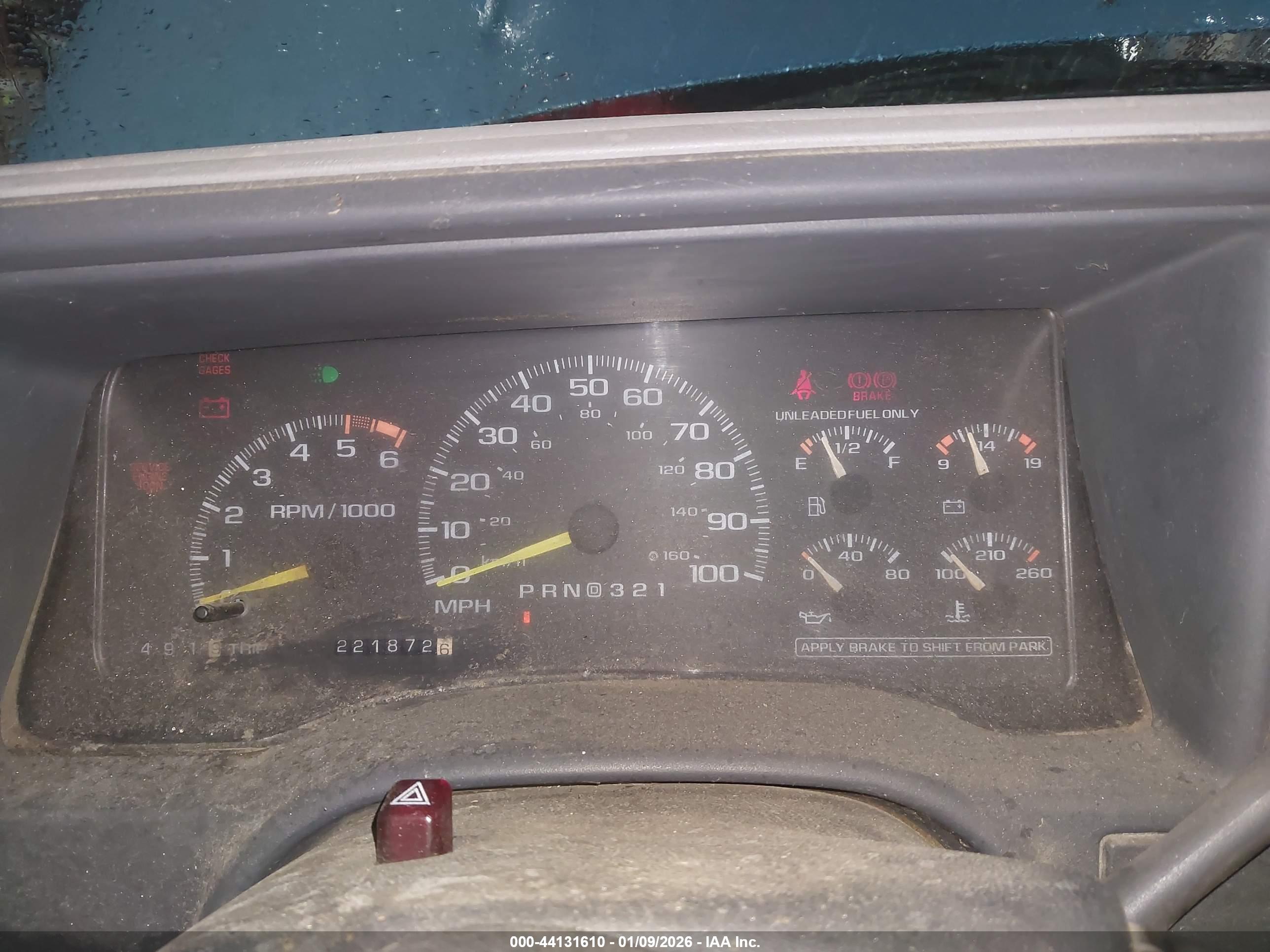 CHEVROLET GMT-400 image 7