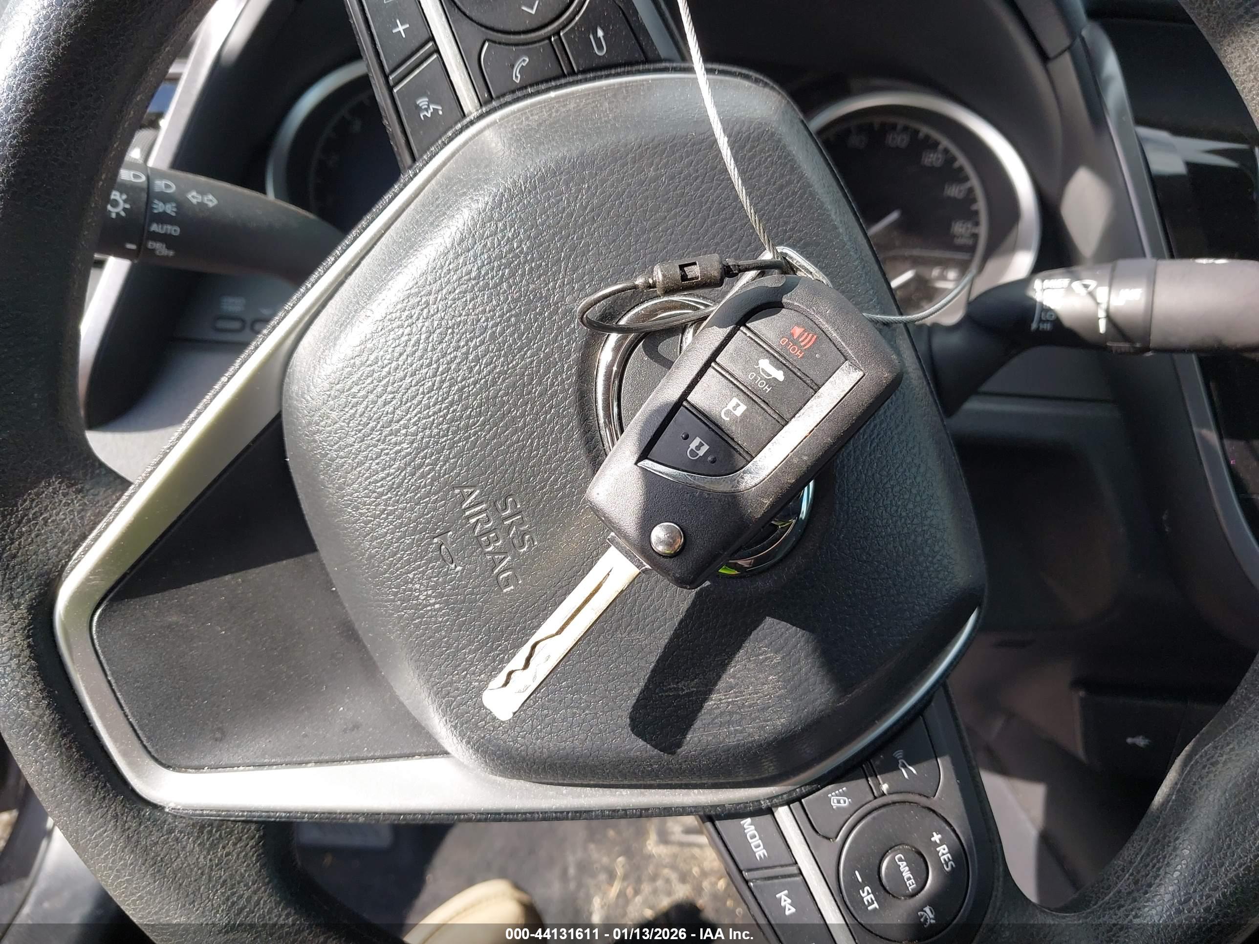 TOYOTA CAMRY image 11