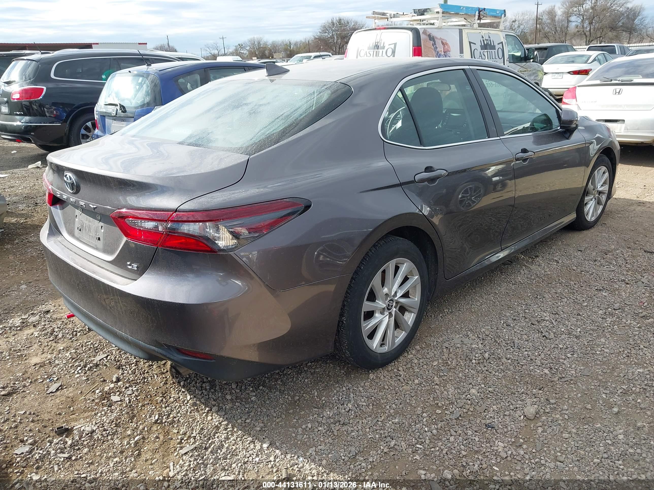 TOYOTA CAMRY image 4