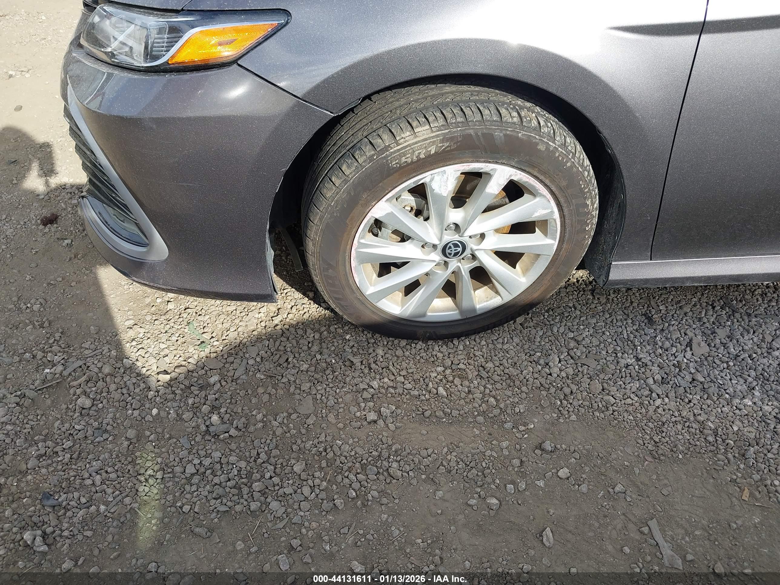 TOYOTA CAMRY image 6