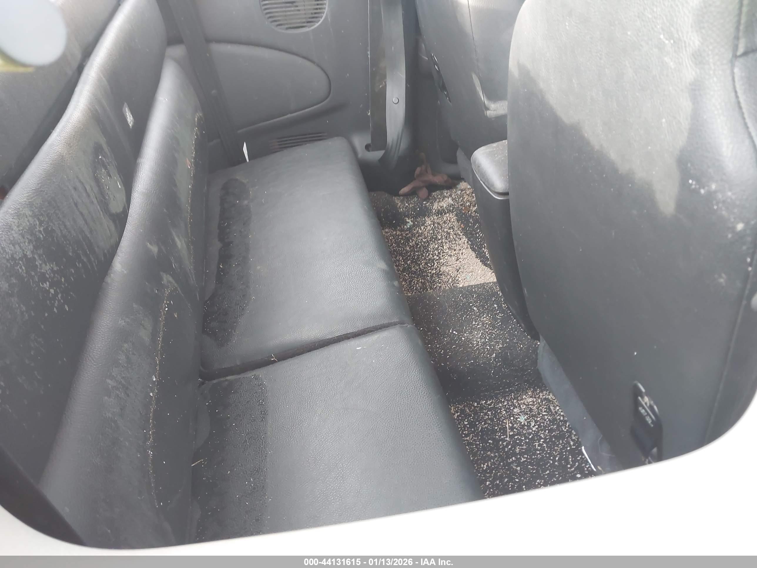 DODGE DAKOTA image 8