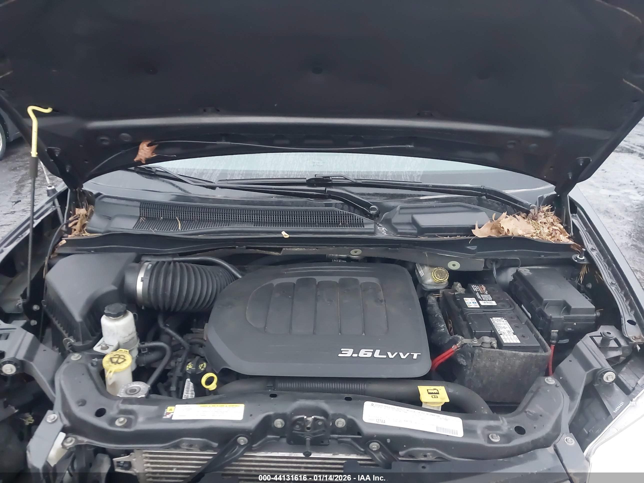 CHRYSLER TOWN image 10