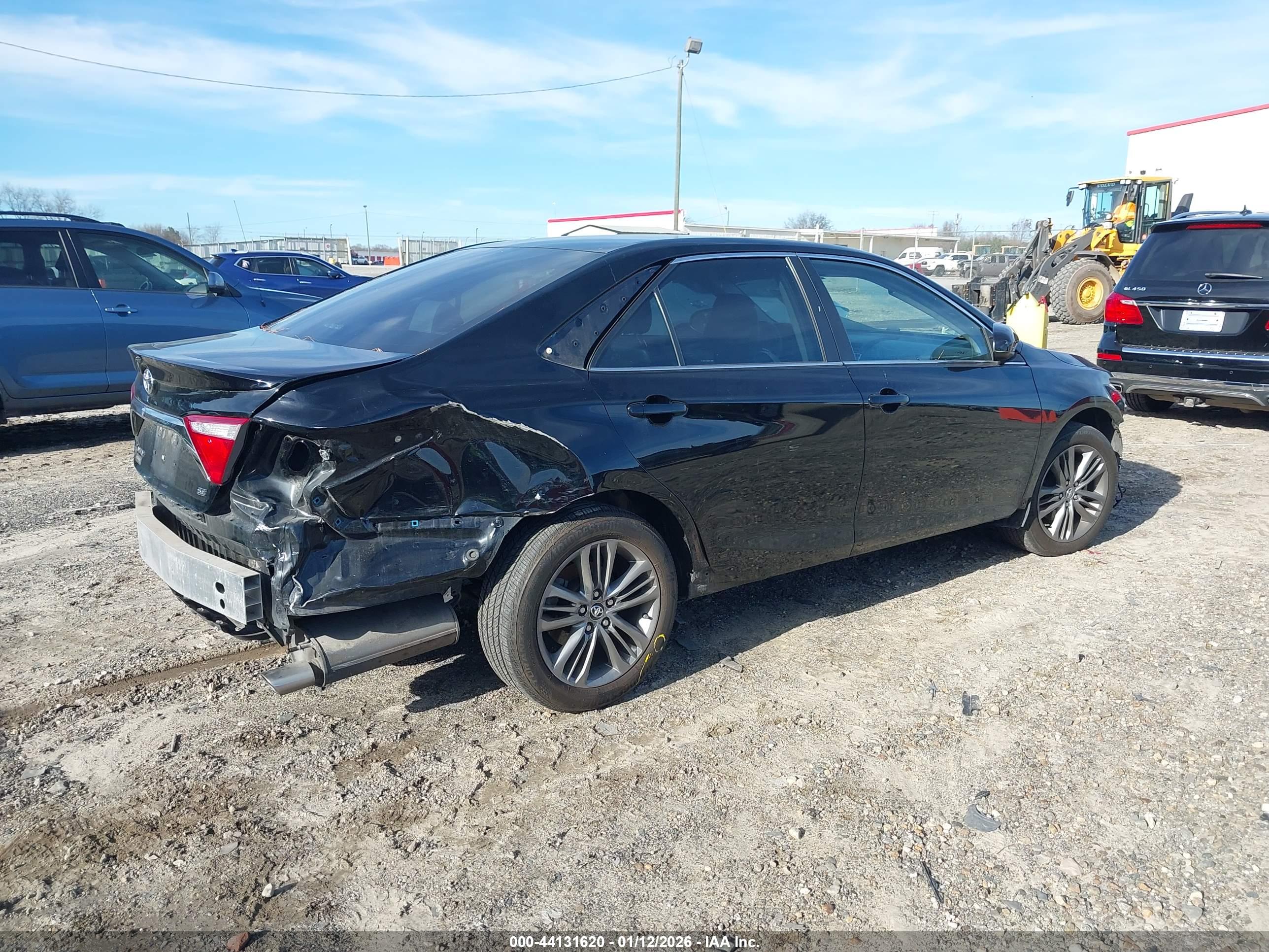 TOYOTA CAMRY image 4