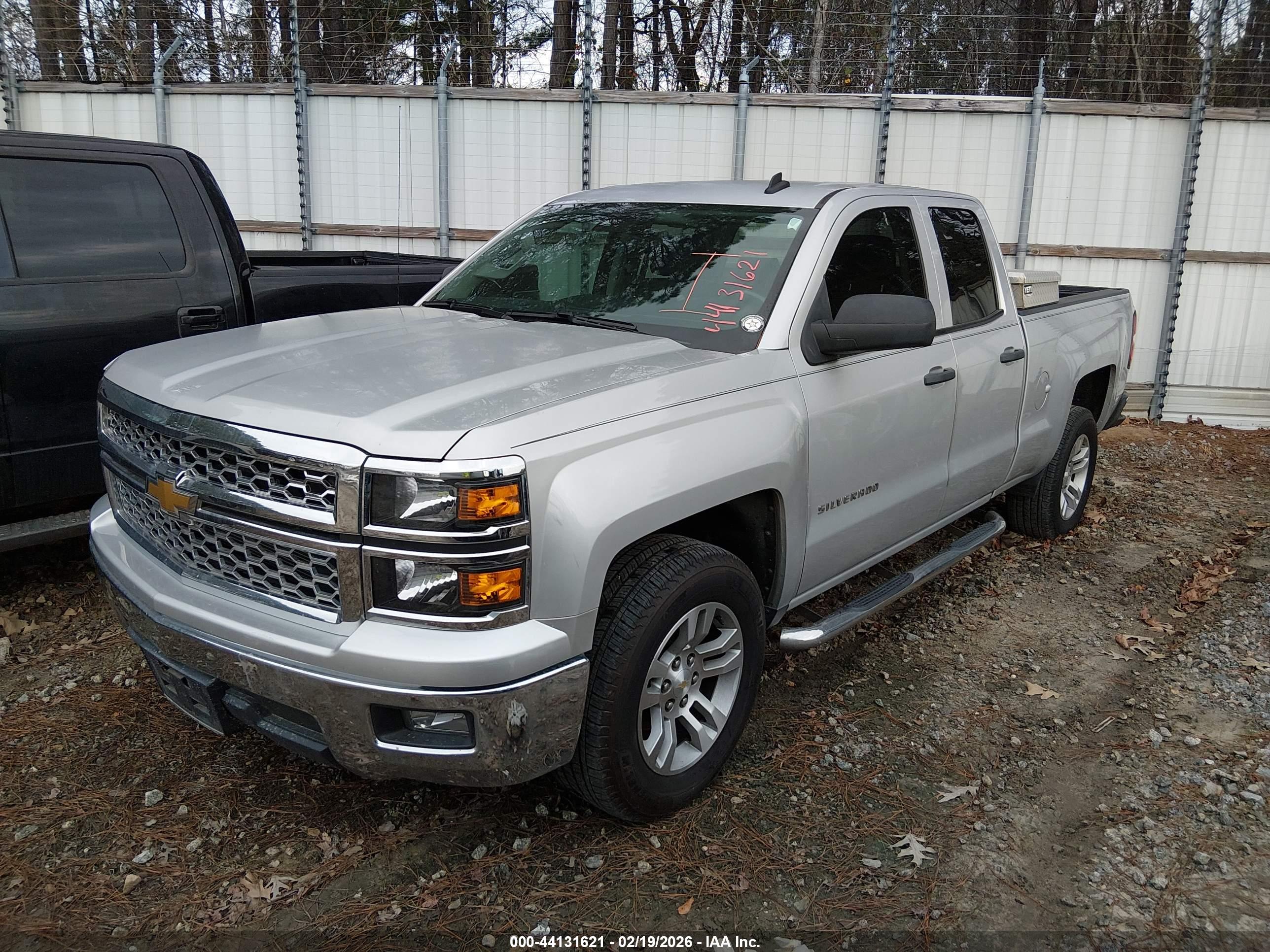 CHEVROLET SILVERADO image 2