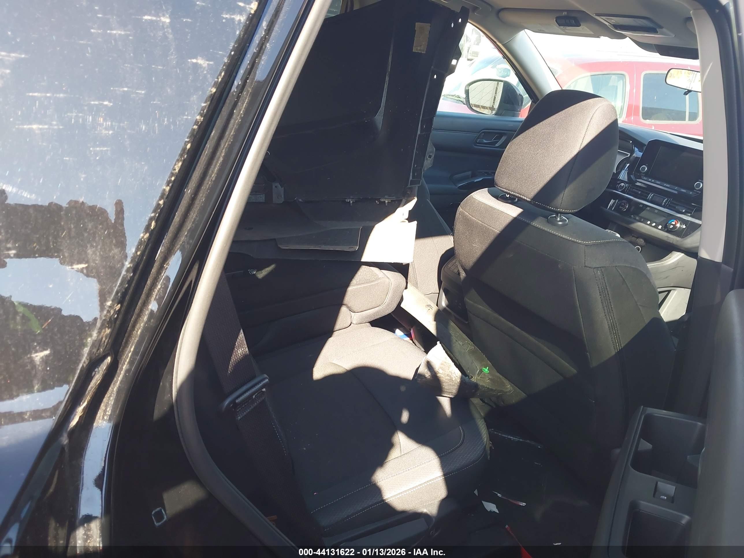 NISSAN PATHFINDER image 8