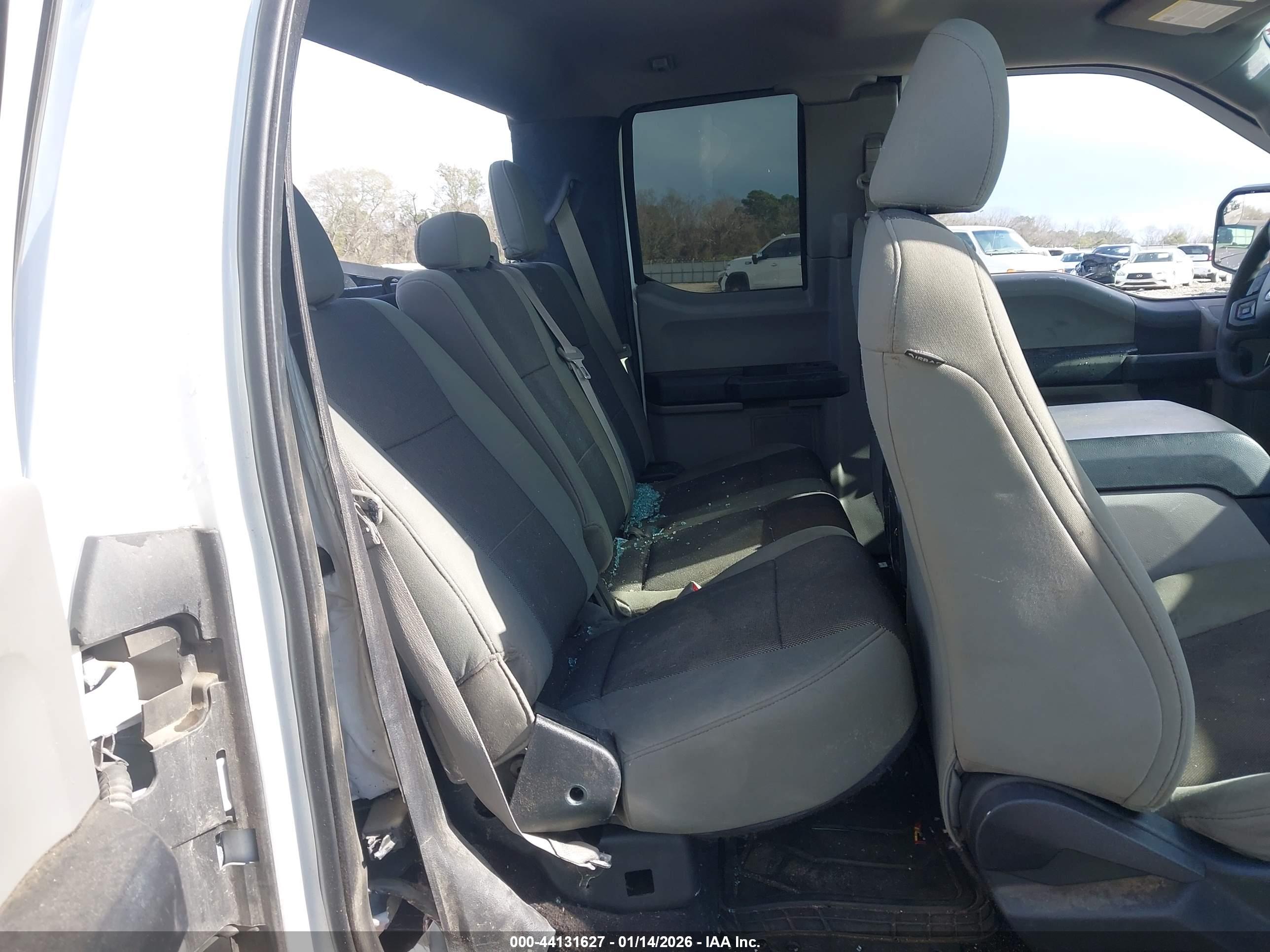 FORD F-150 image 8