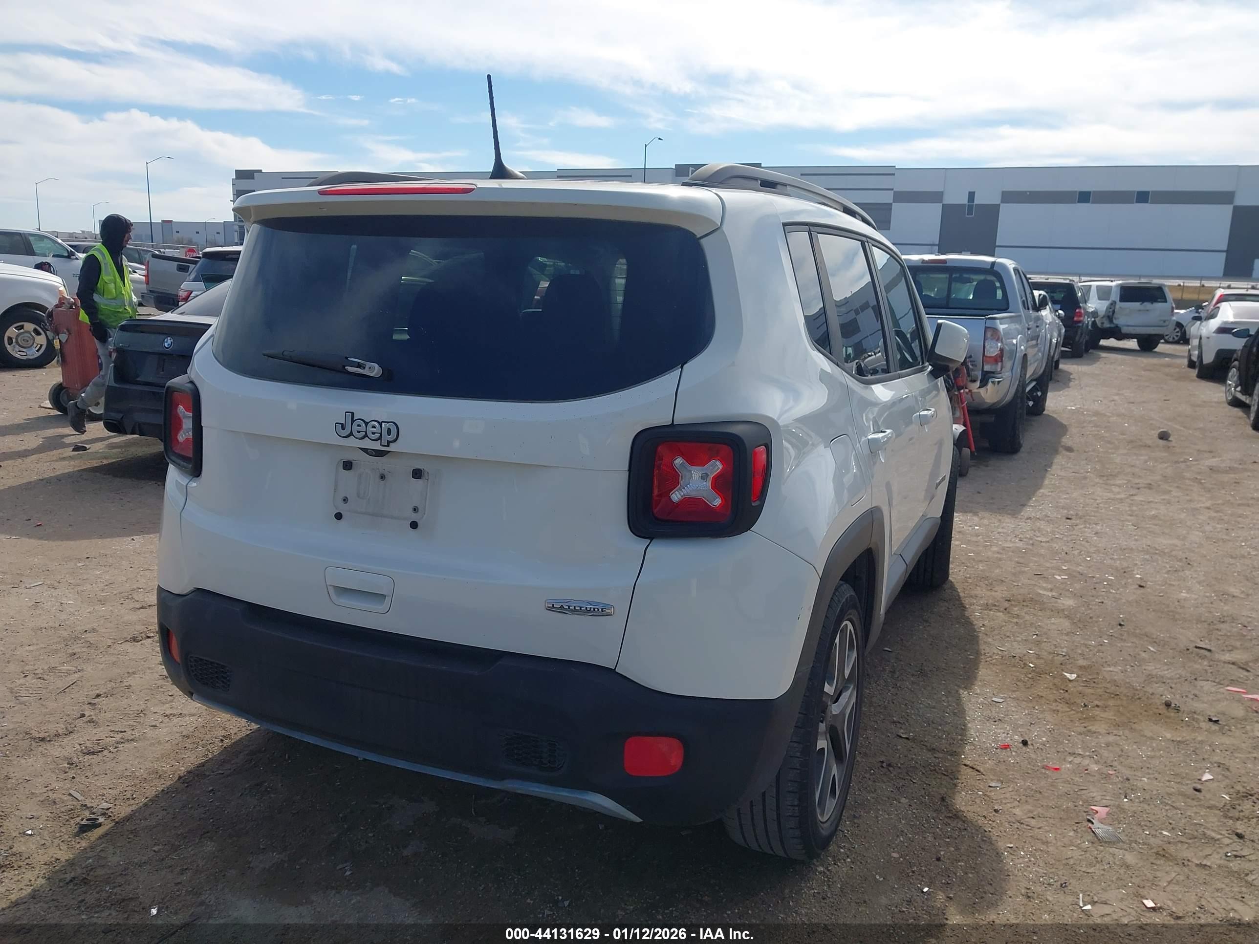 JEEP RENEGADE image 4