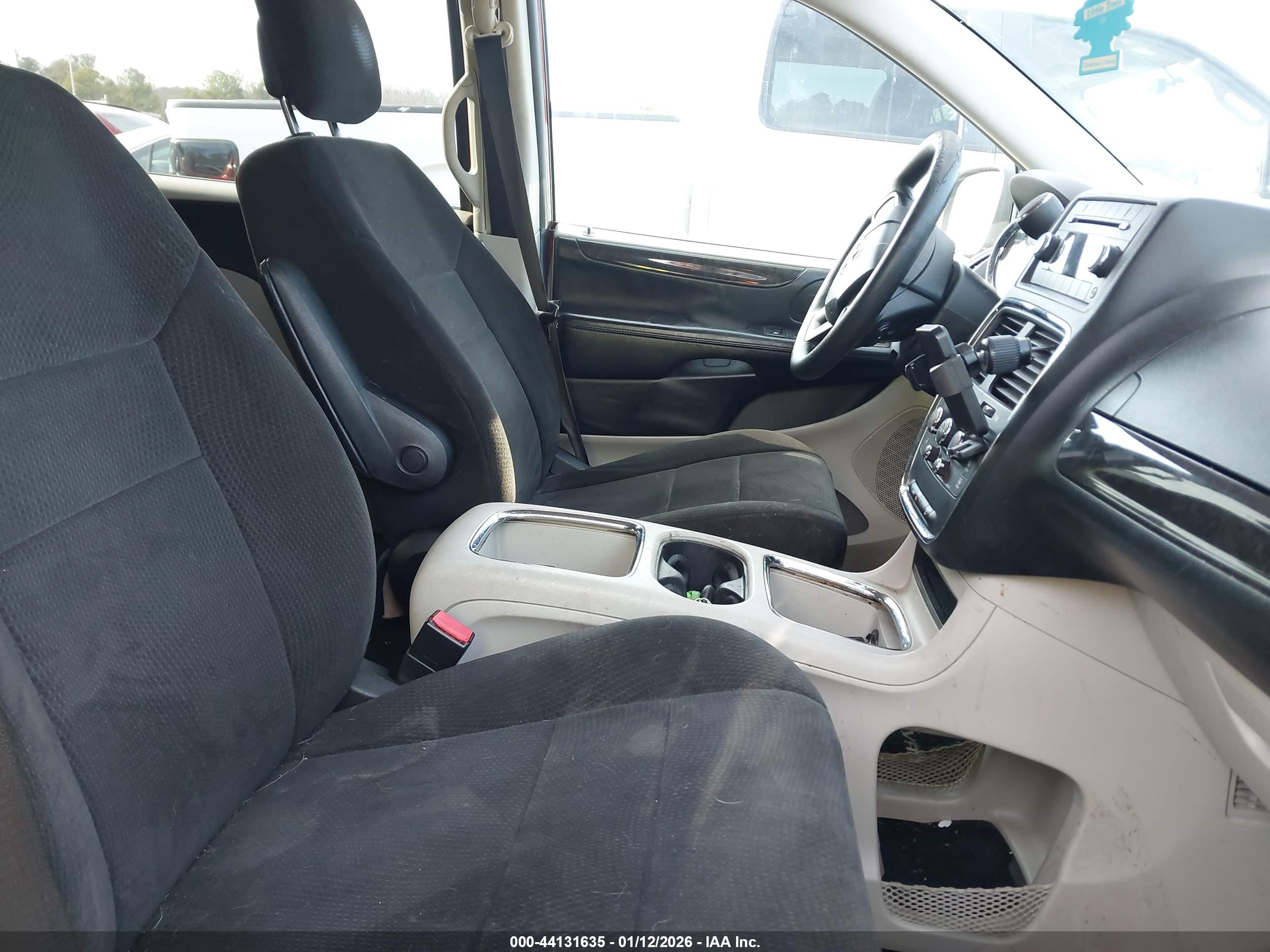 DODGE GRAND image 5