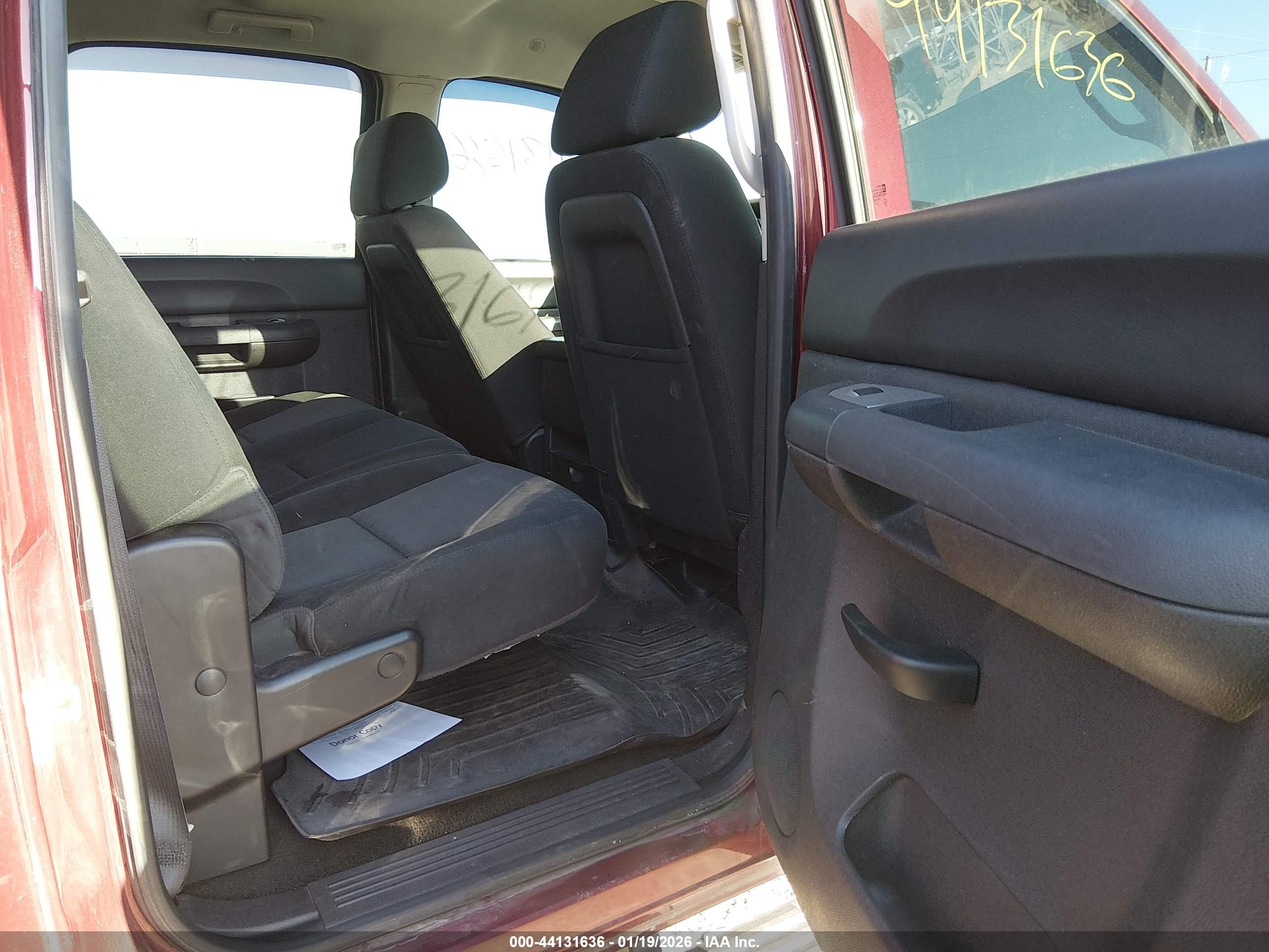 CHEVROLET SILVERADO image 8