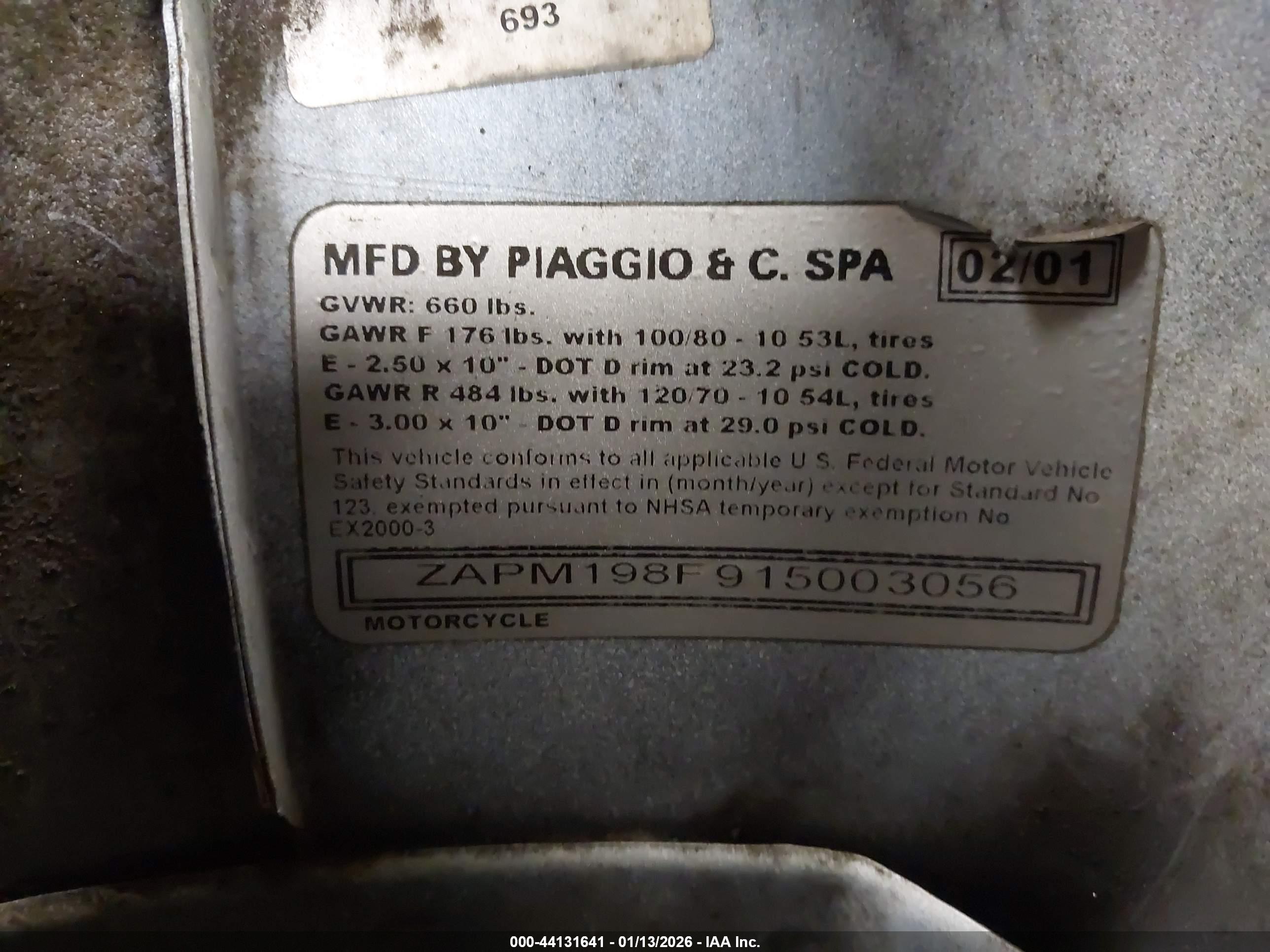 VESPA M198F image 10