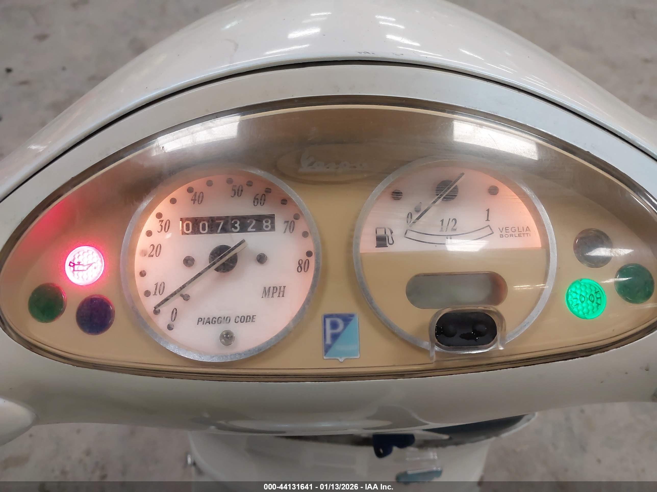 VESPA M198F image 7