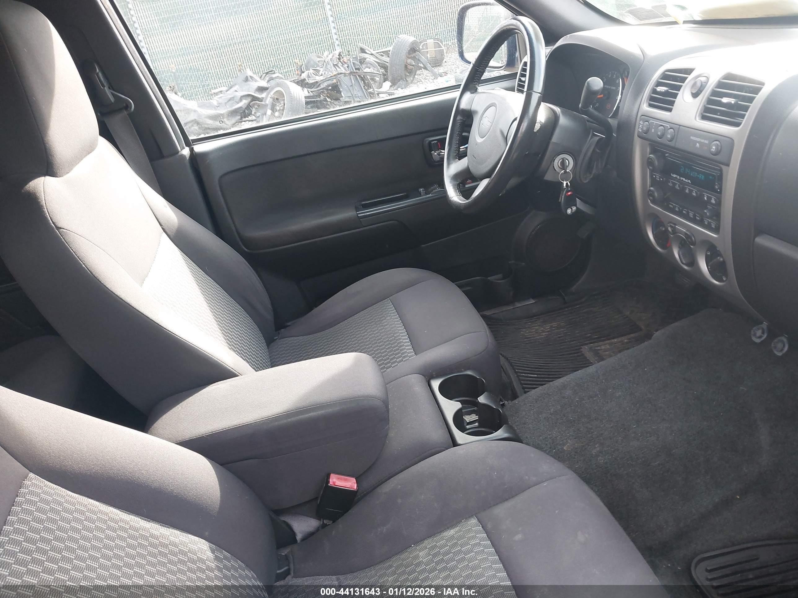 CHEVROLET COLORADO image 5