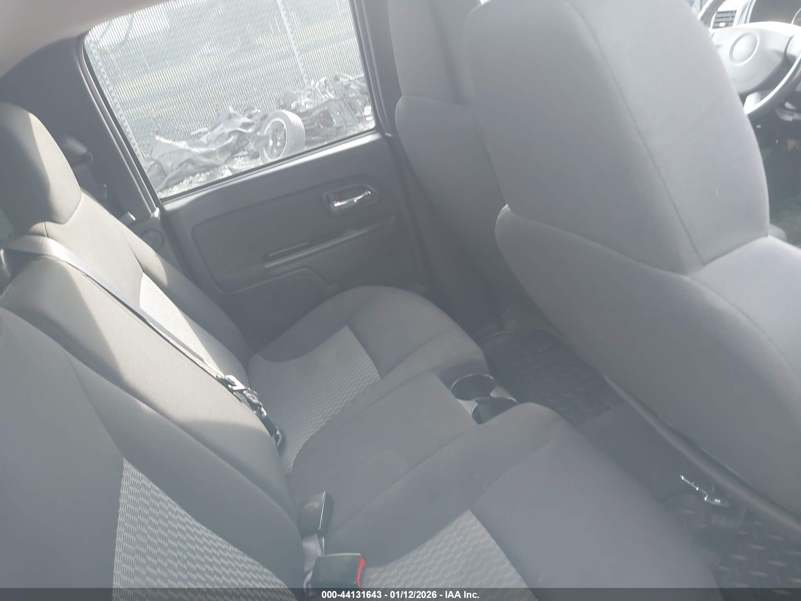 CHEVROLET COLORADO image 8