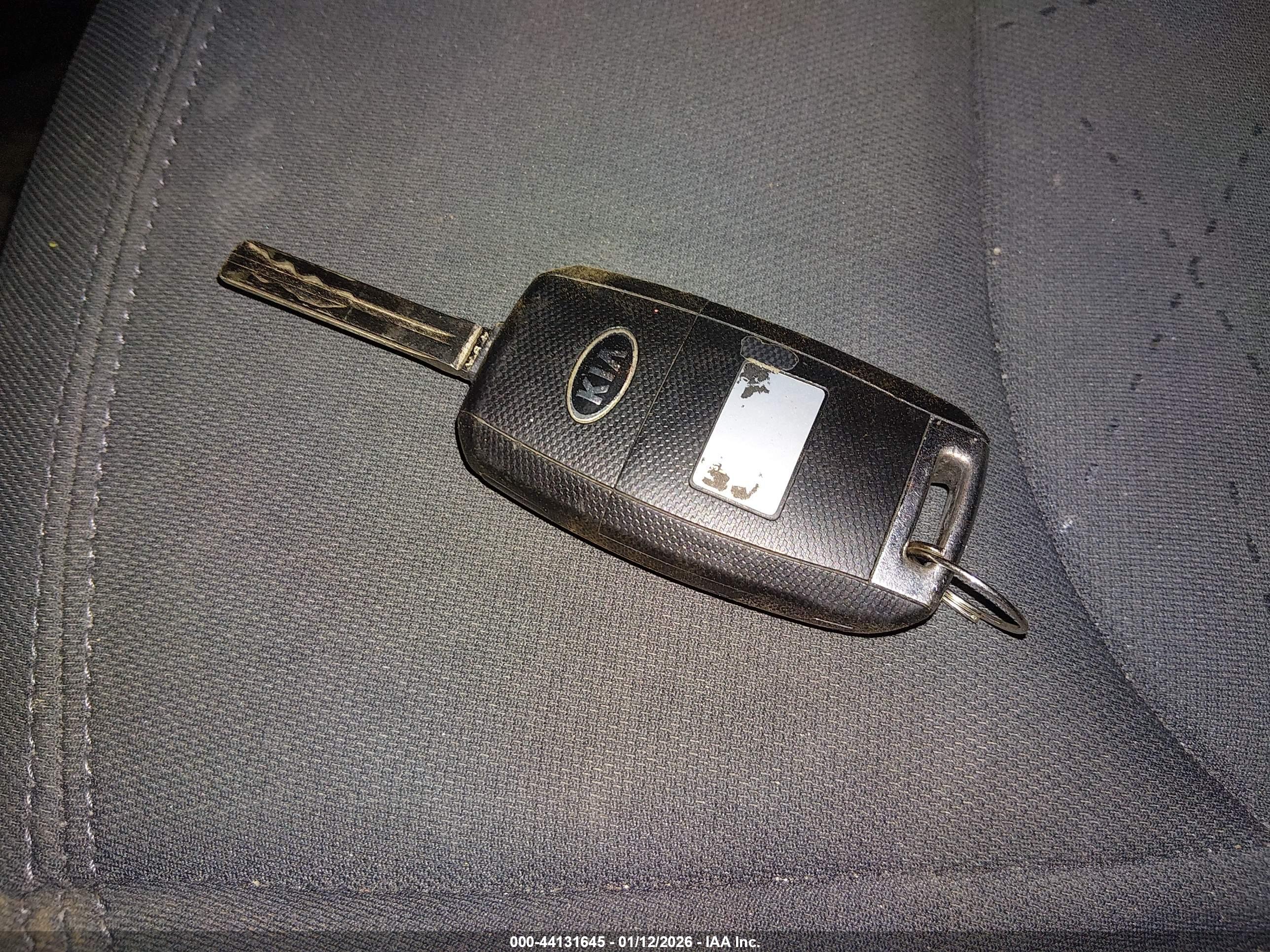 KIA RIO image 11