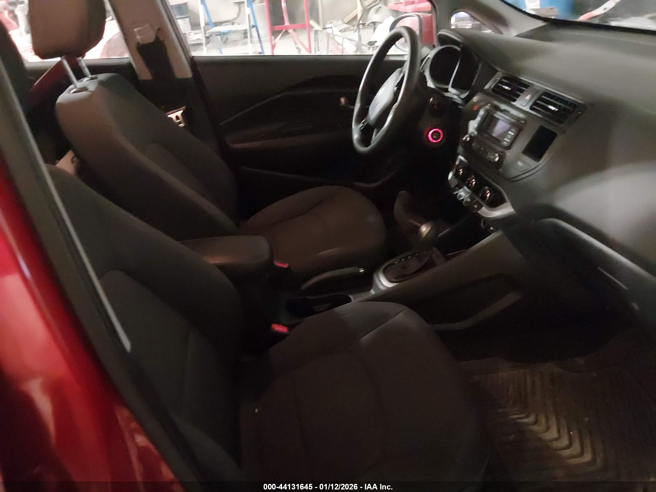 KIA RIO image 5