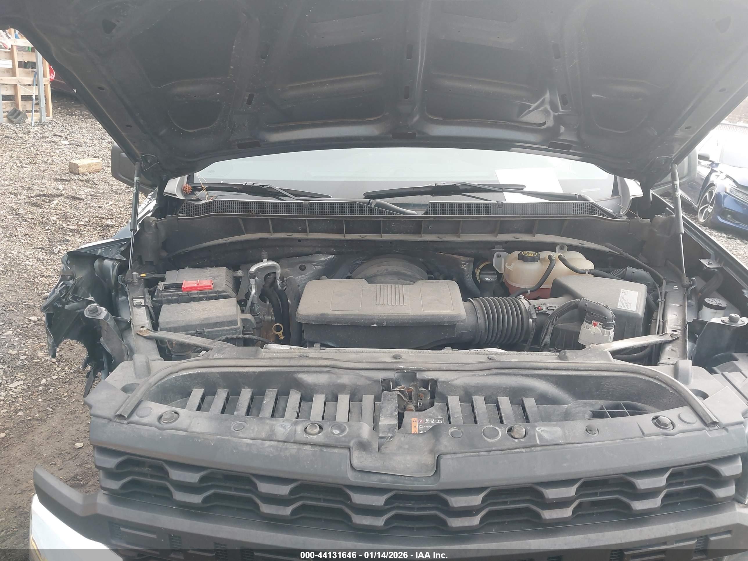 CHEVROLET SILVERADO image 10