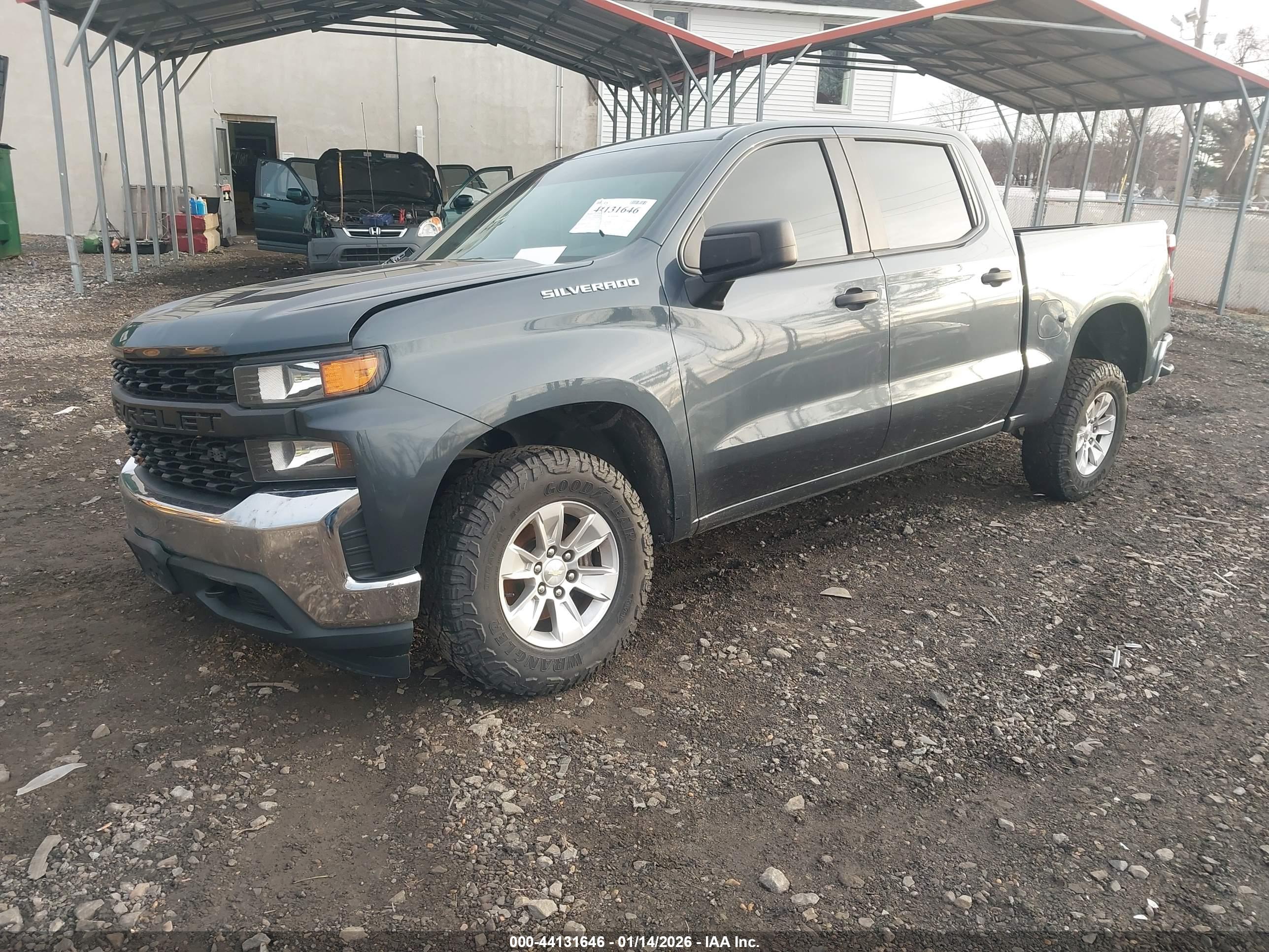 CHEVROLET SILVERADO image 2