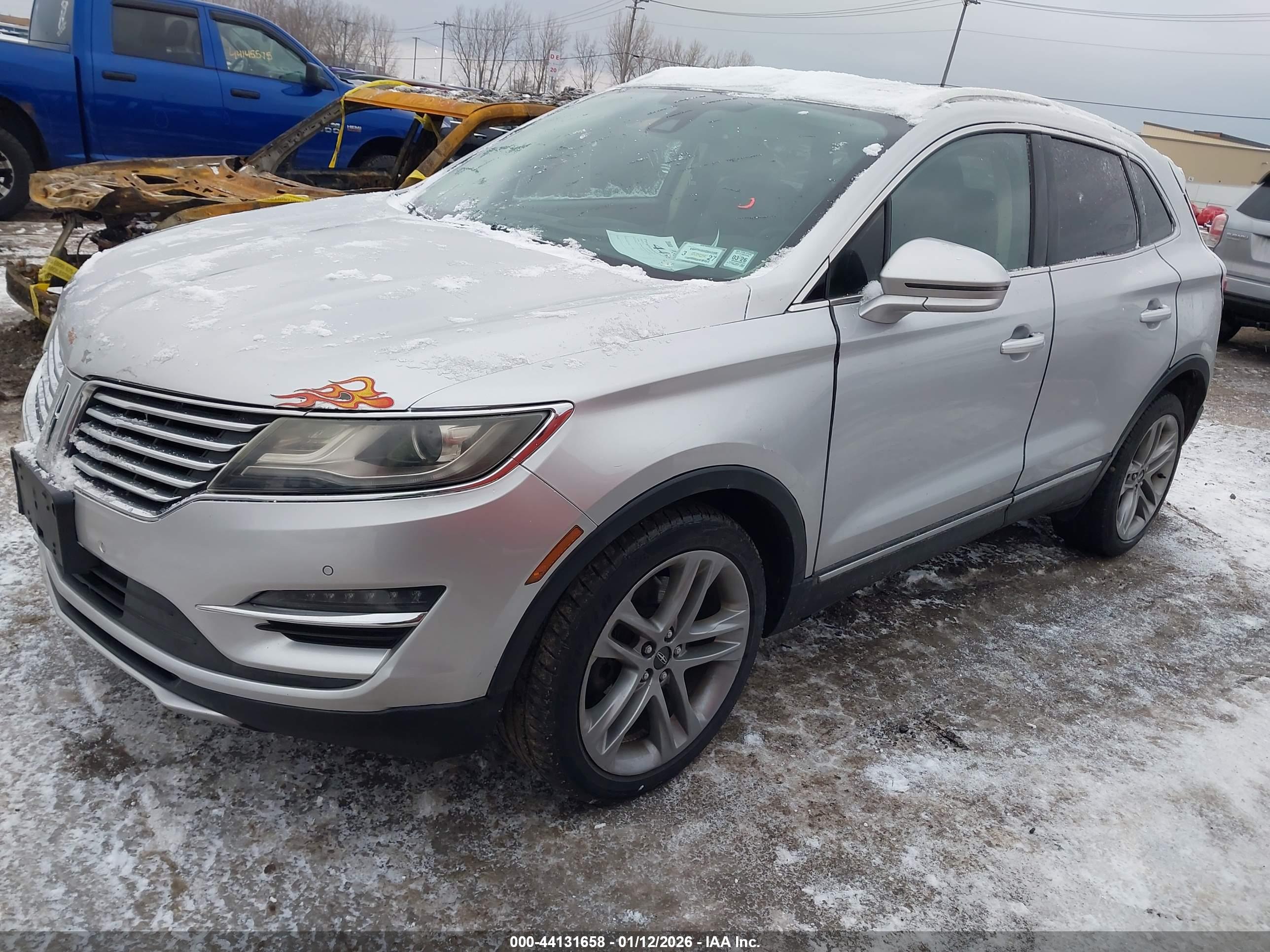LINCOLN MKC image 2