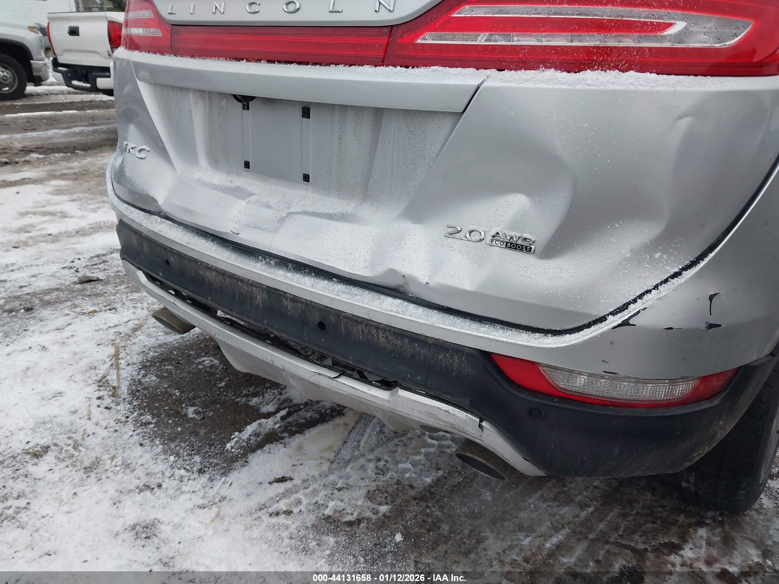 LINCOLN MKC image 6