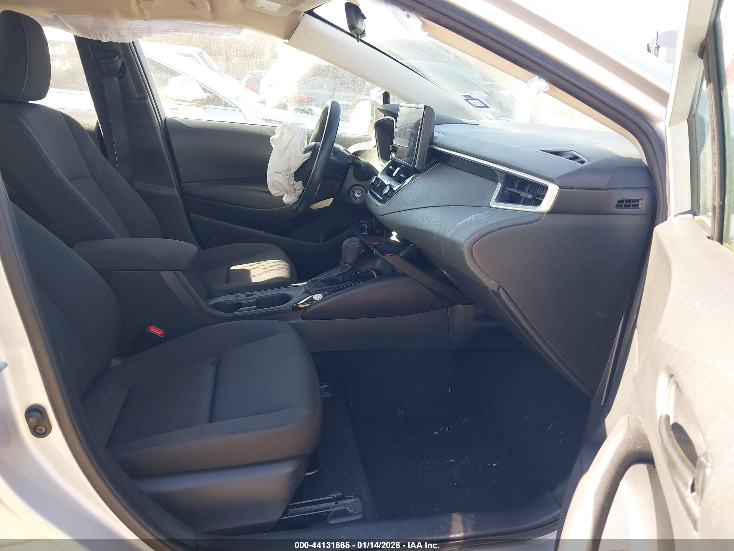 TOYOTA COROLLA image 5