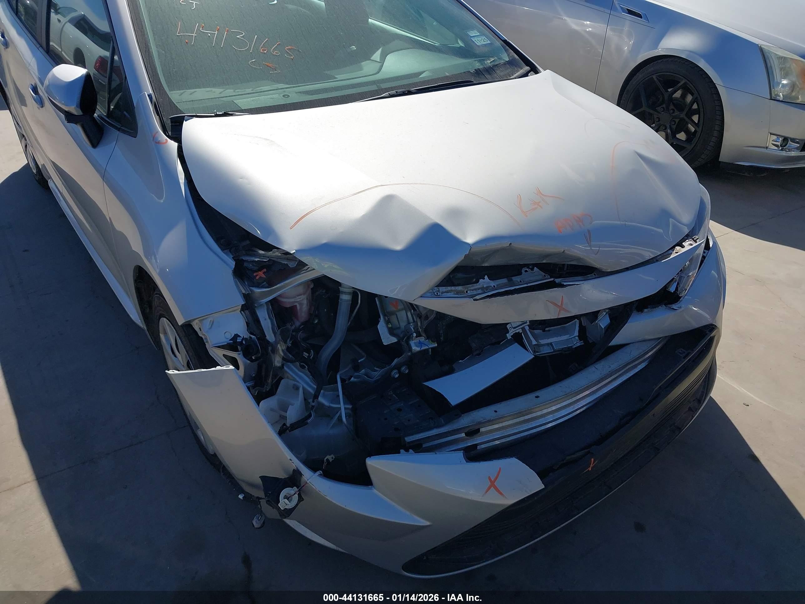 TOYOTA COROLLA image 6