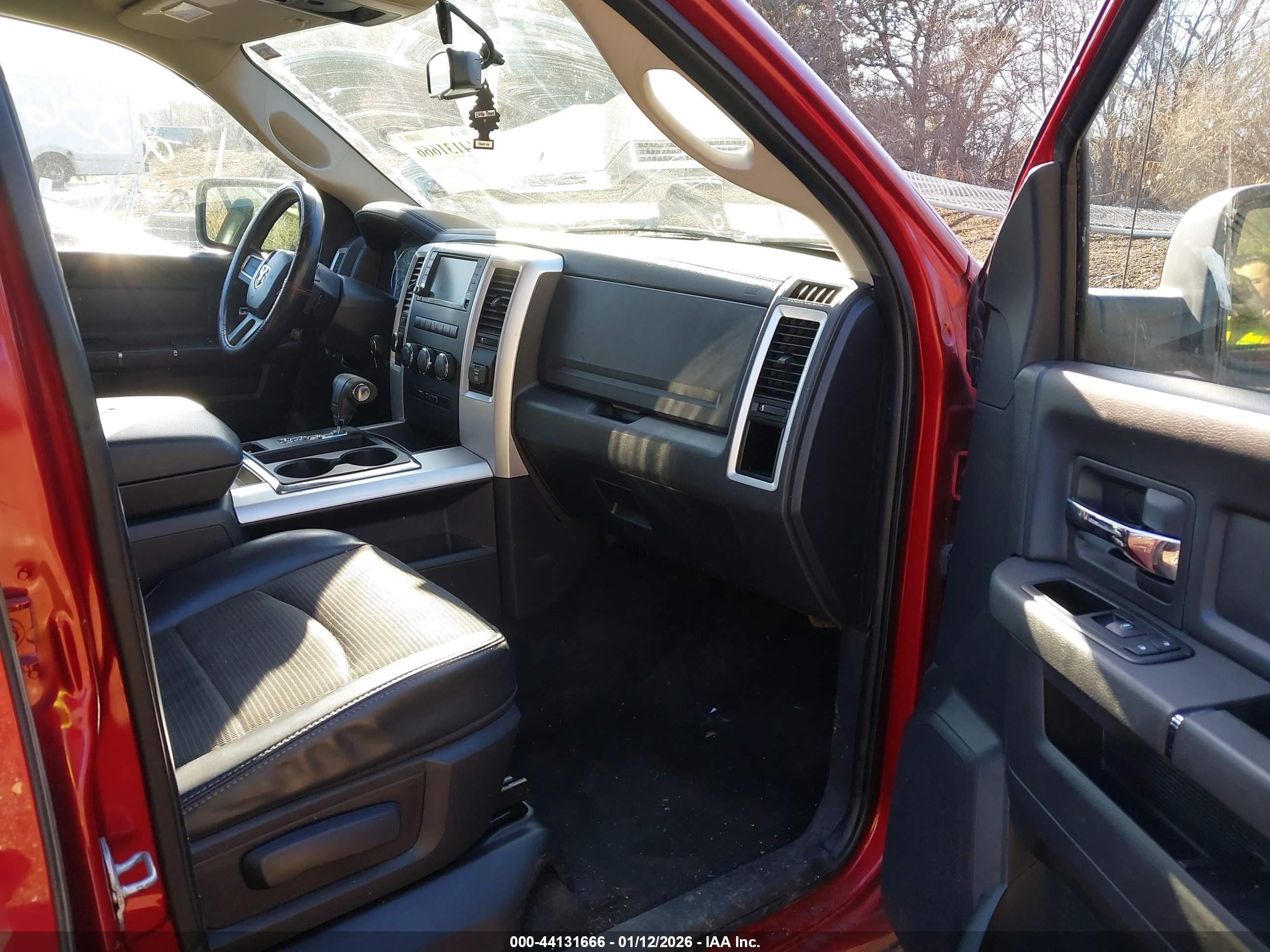 DODGE RAM image 5