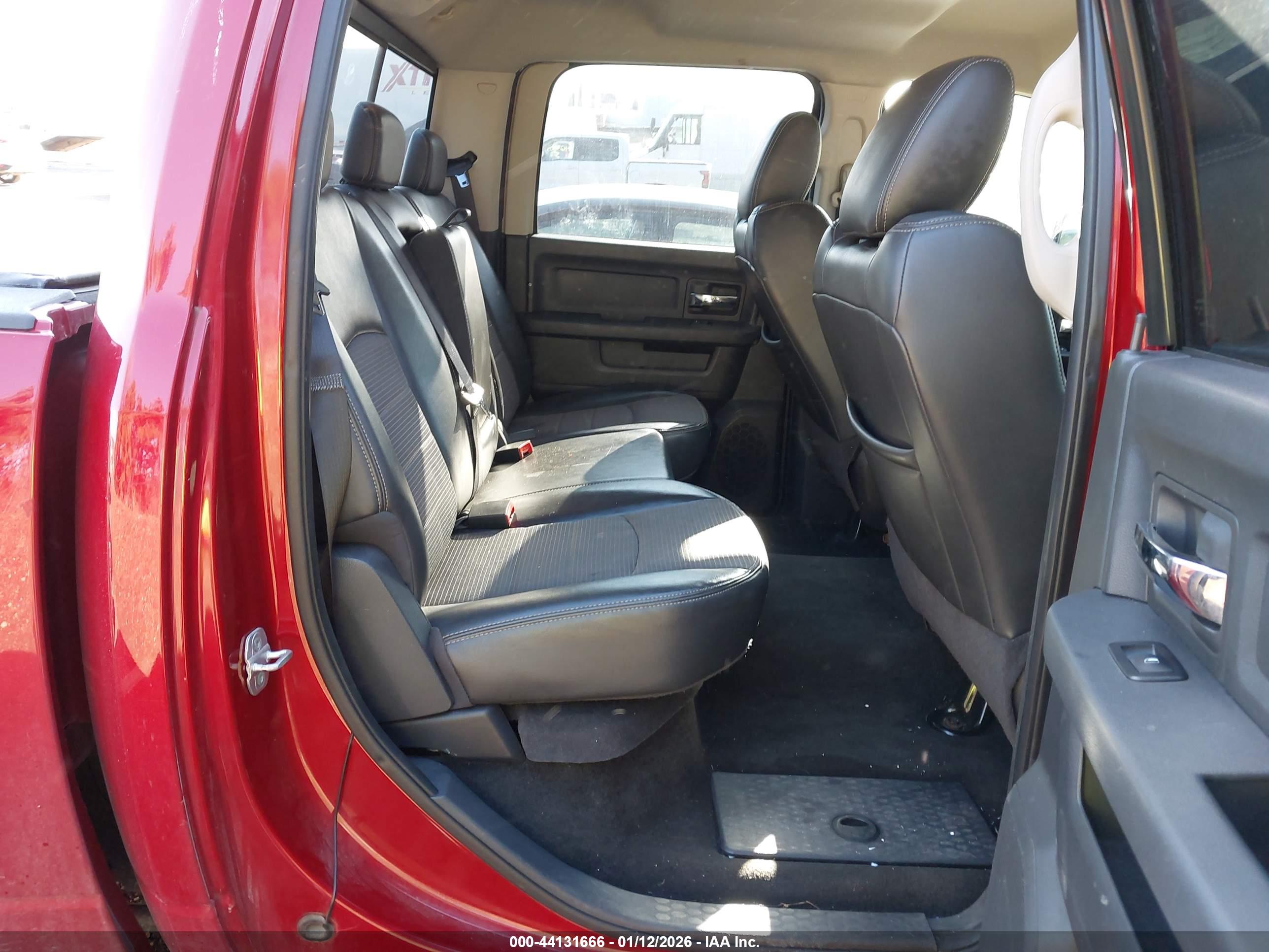 DODGE RAM image 8
