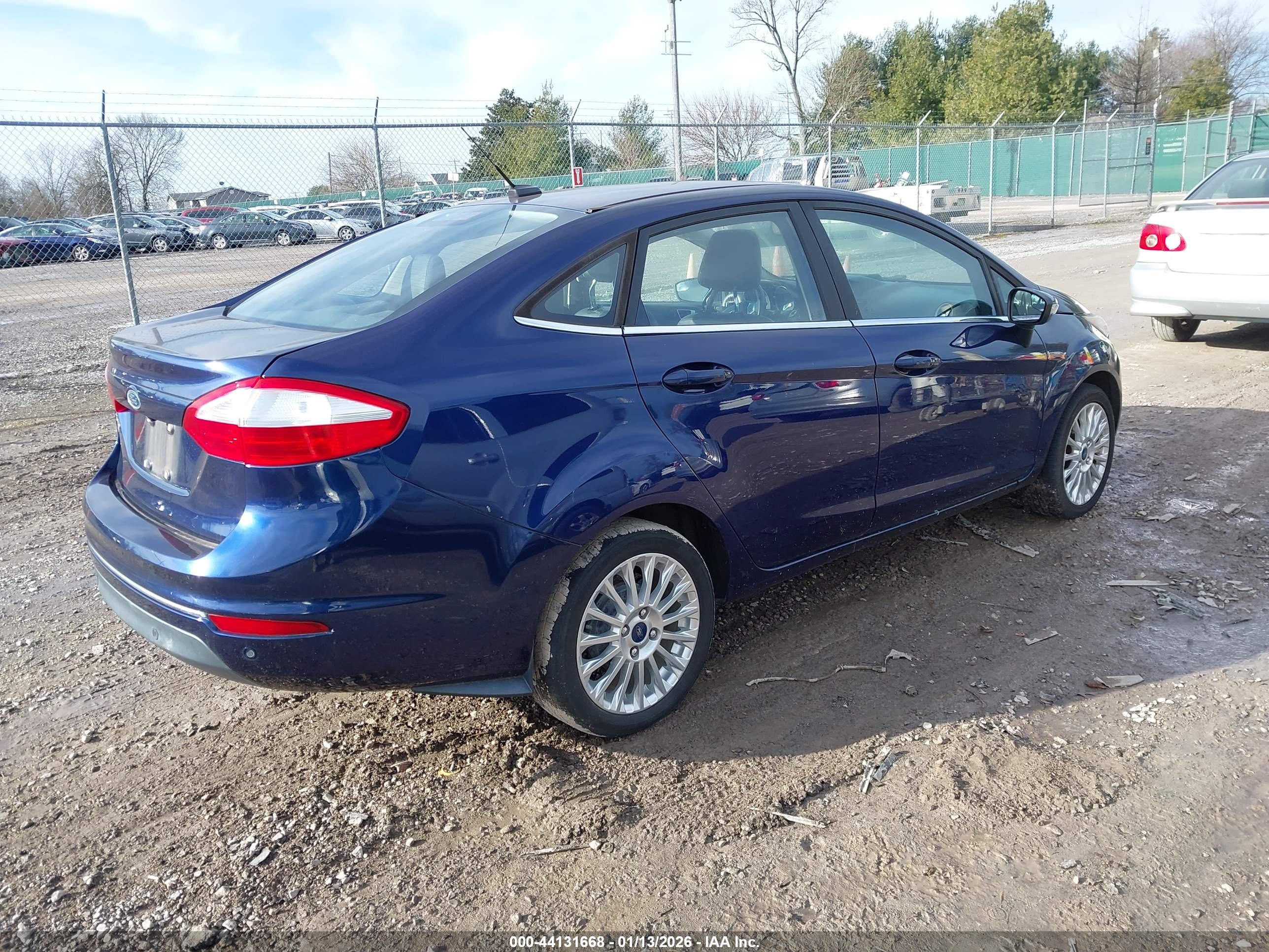 FORD FIESTA image 4
