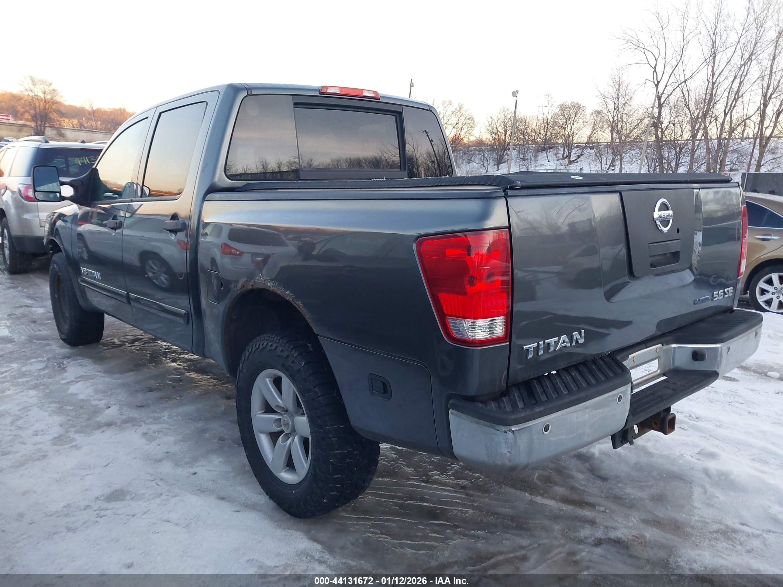 NISSAN TITAN image 3
