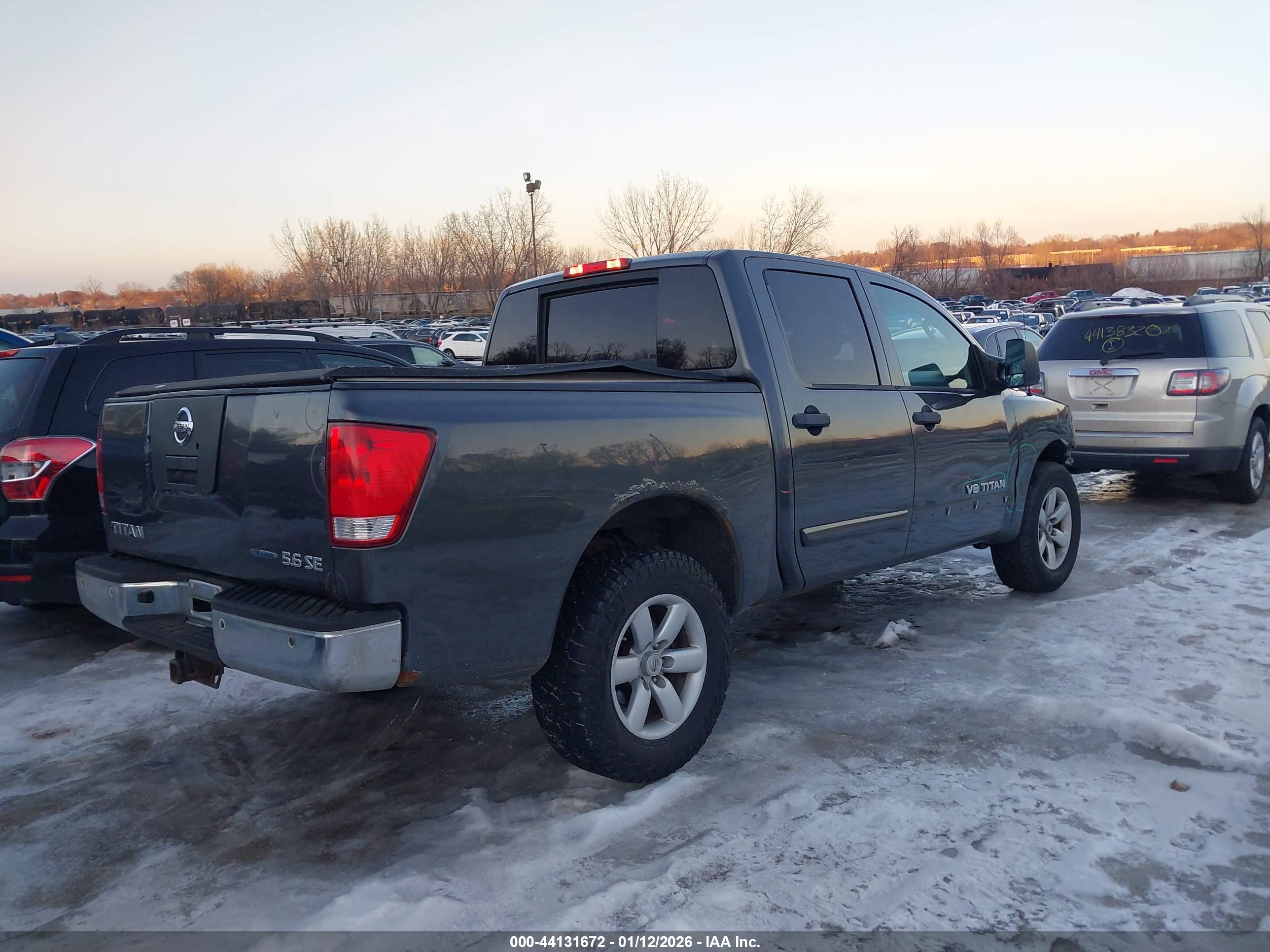 NISSAN TITAN image 4