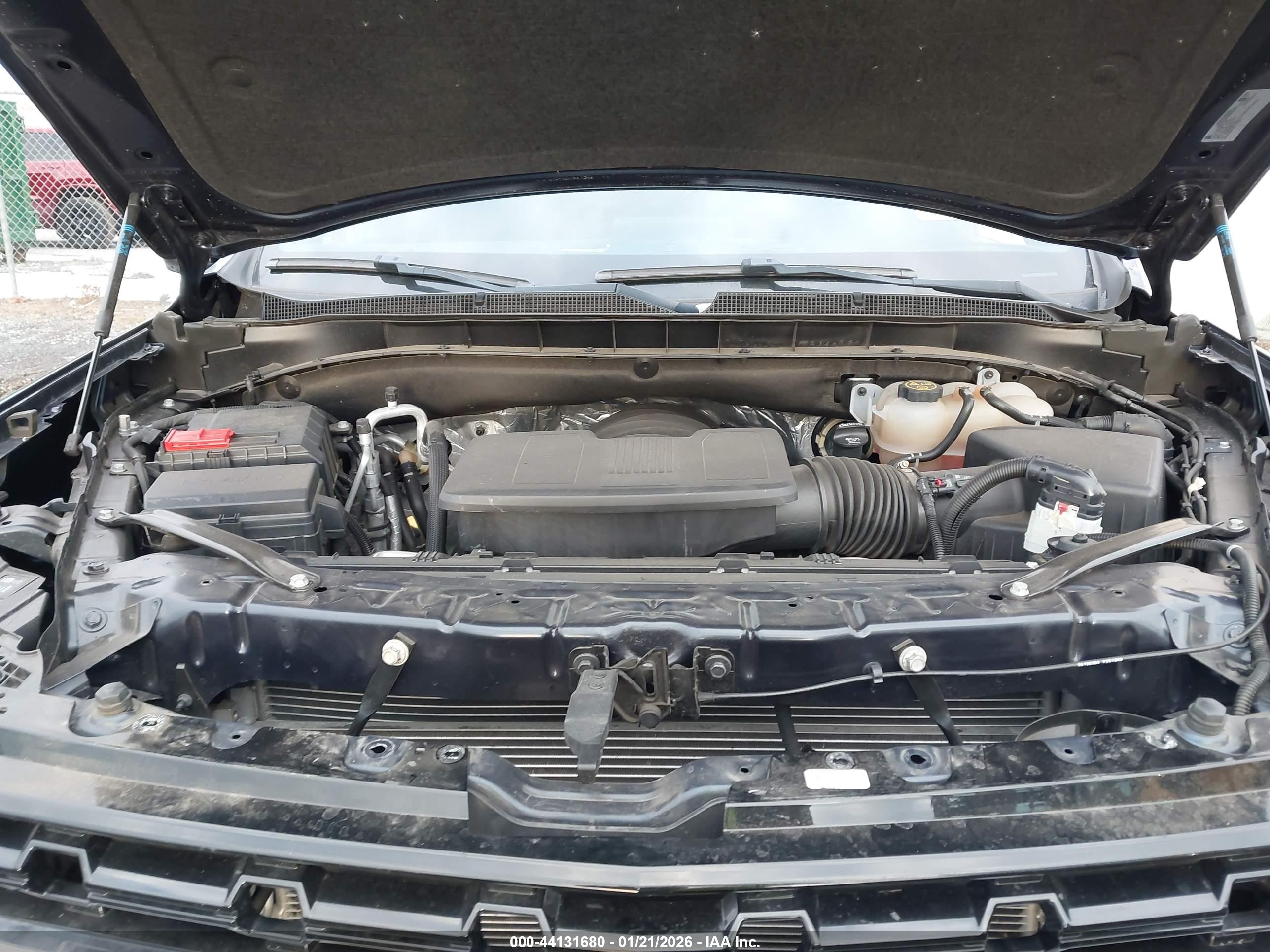 CHEVROLET TAHOE image 10