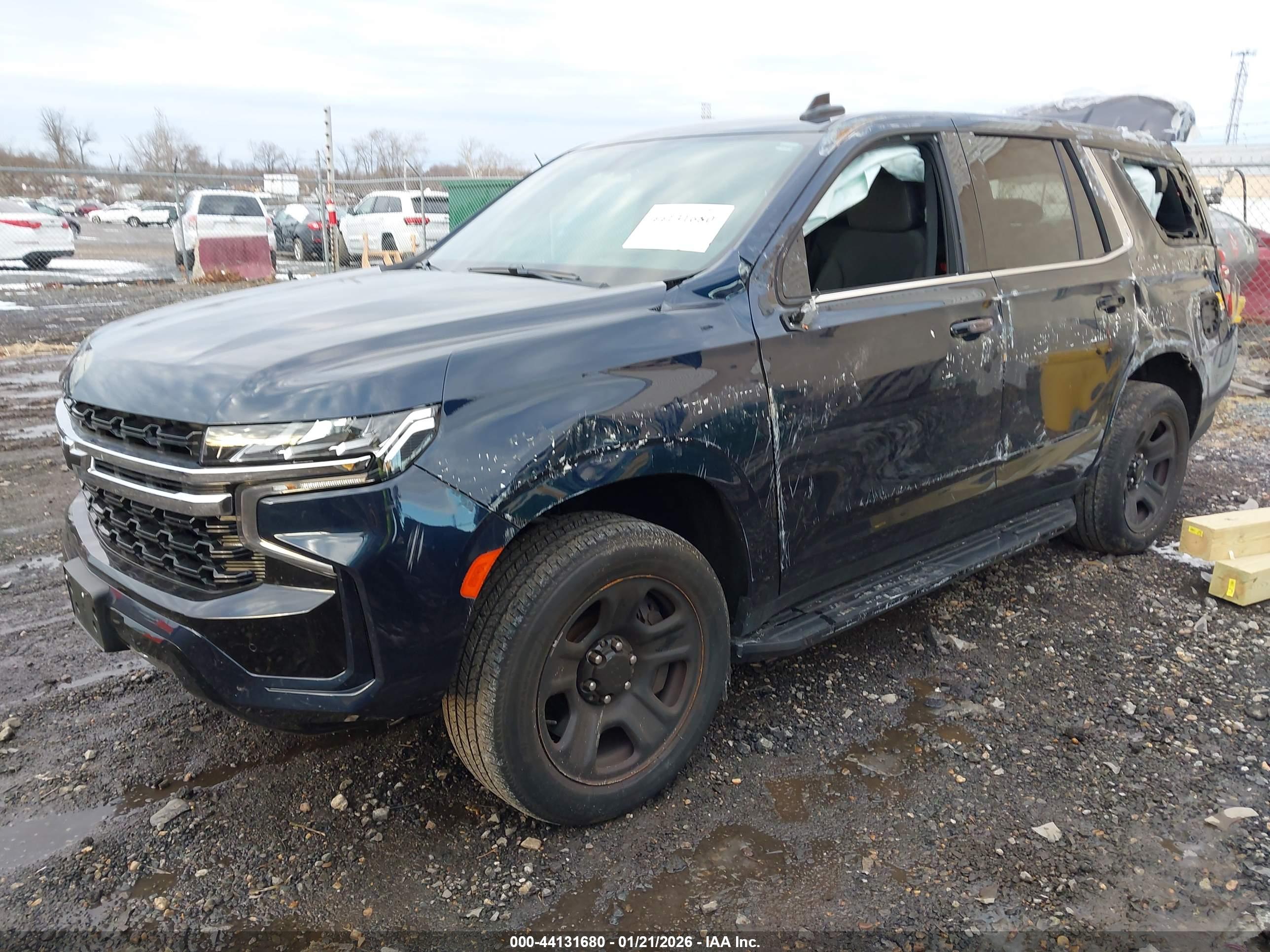 CHEVROLET TAHOE image 2