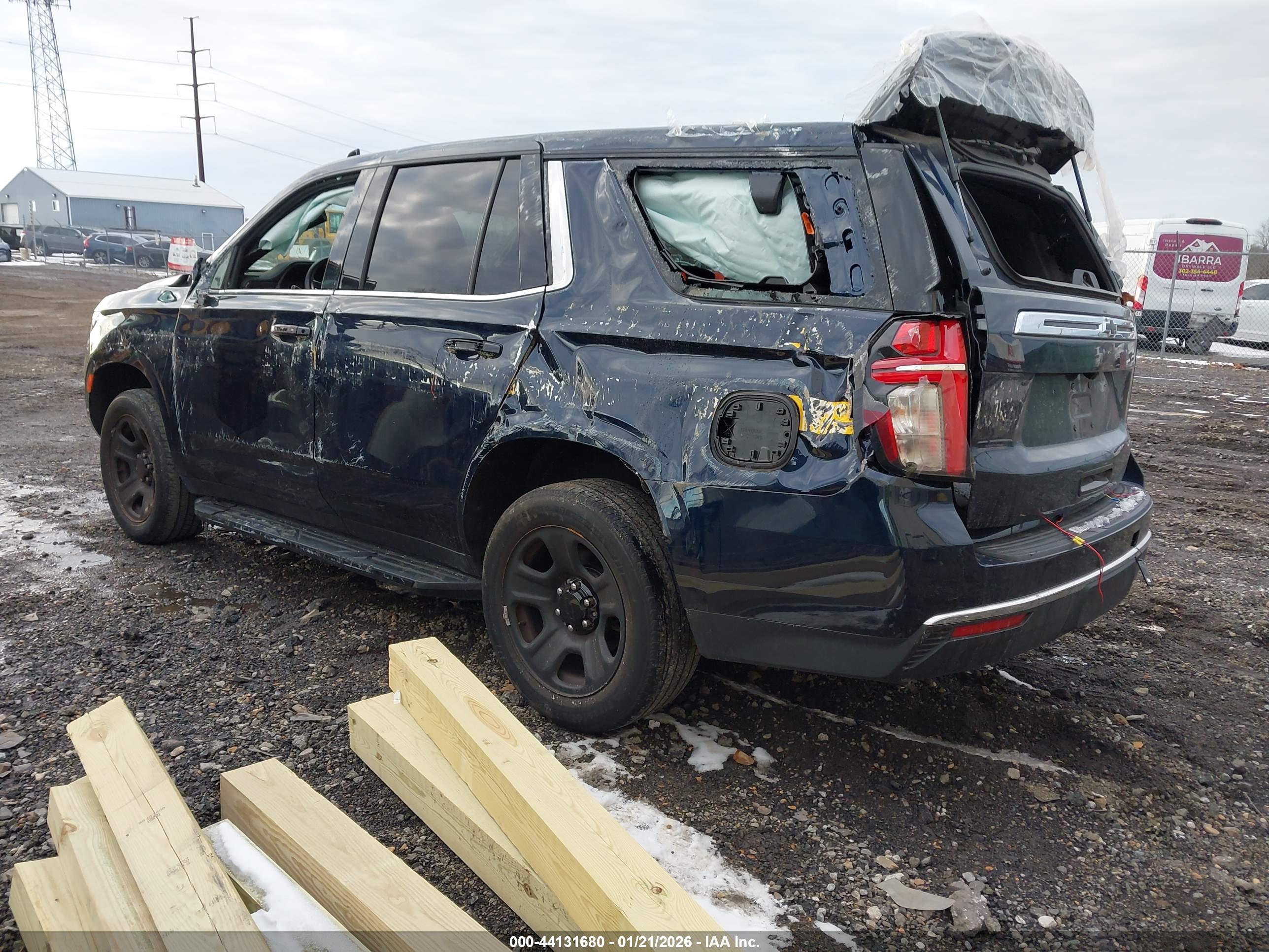CHEVROLET TAHOE image 3