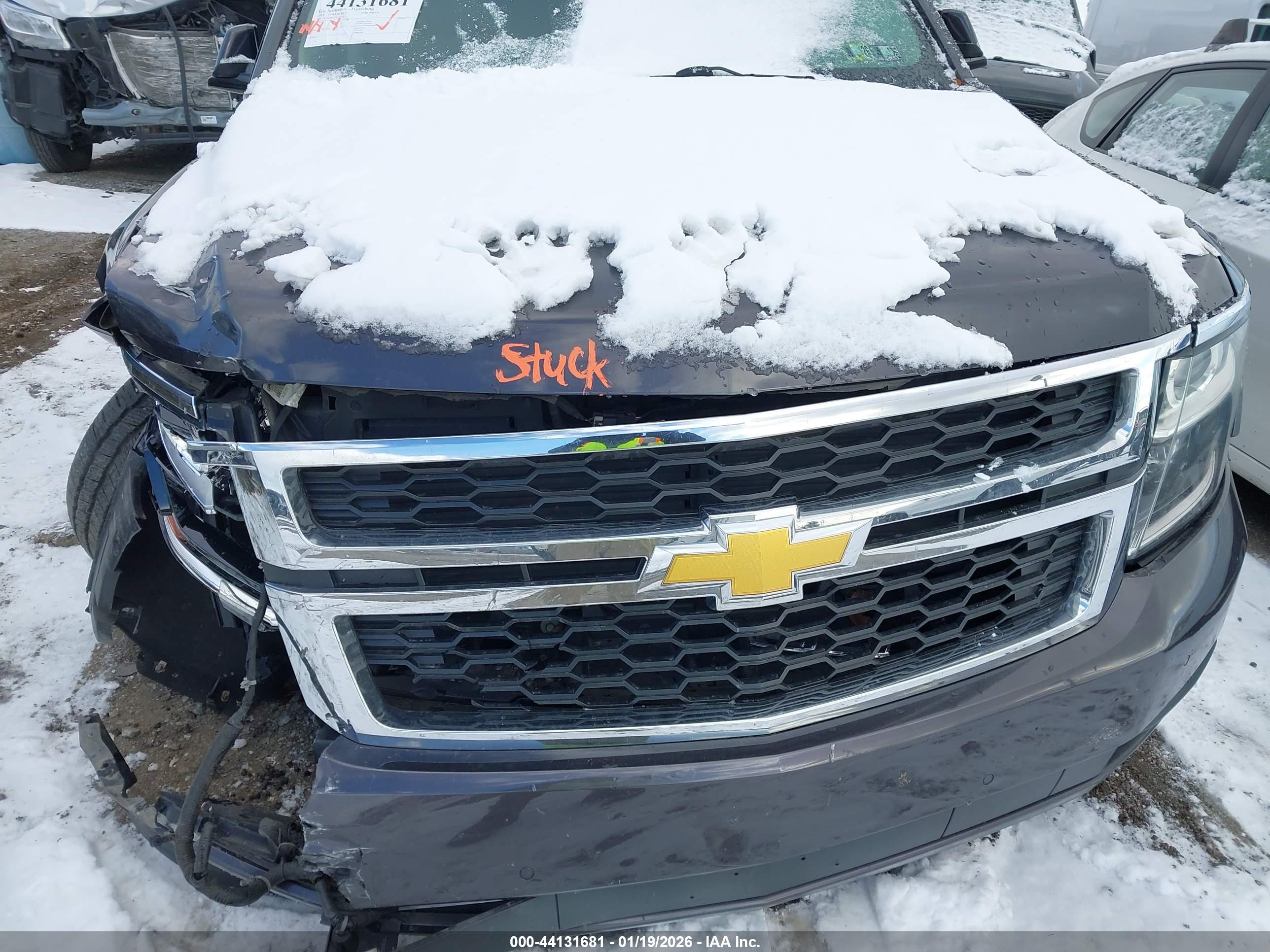 CHEVROLET SUBURBAN image 10