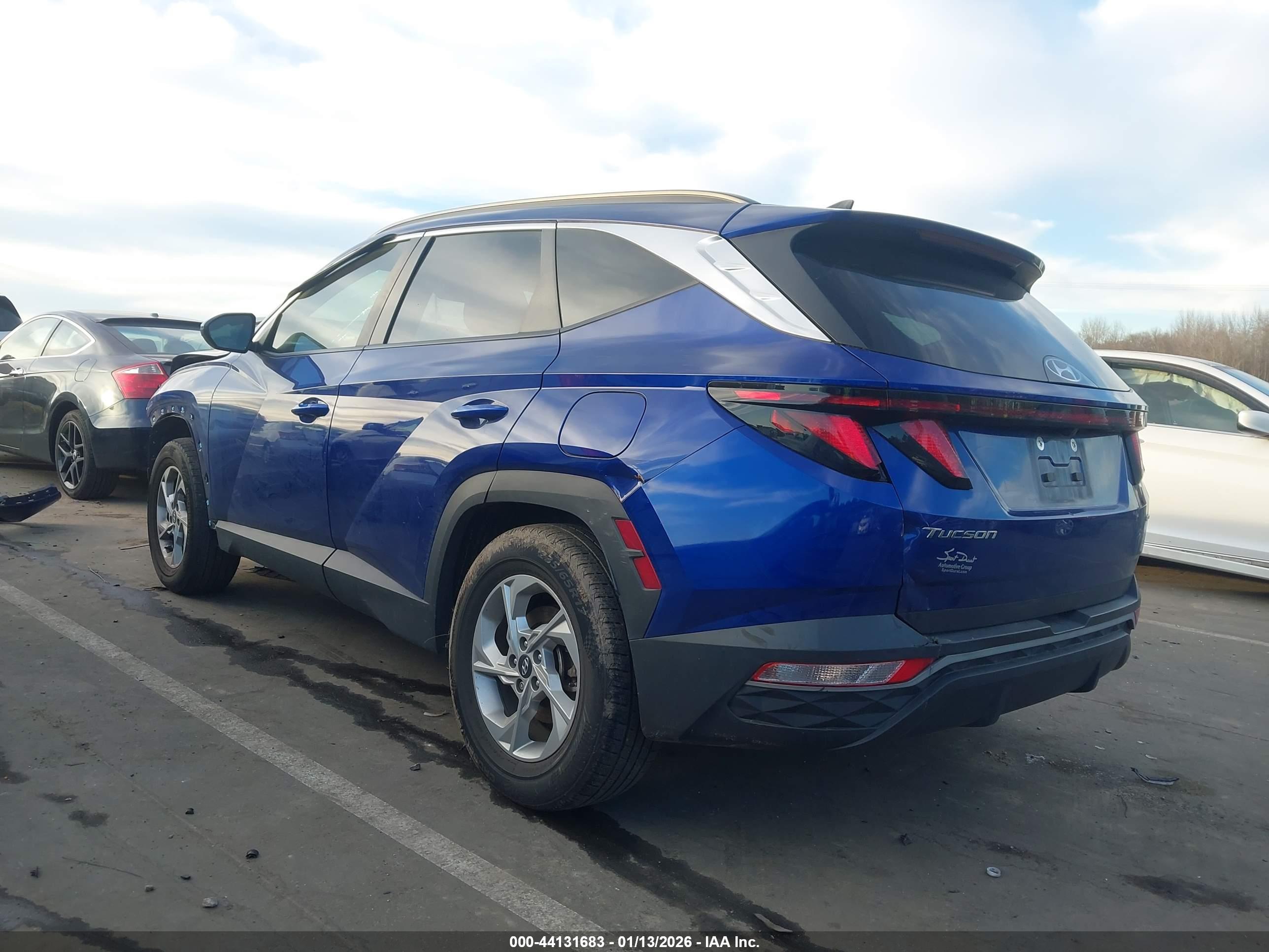 HYUNDAI TUCSON image 3