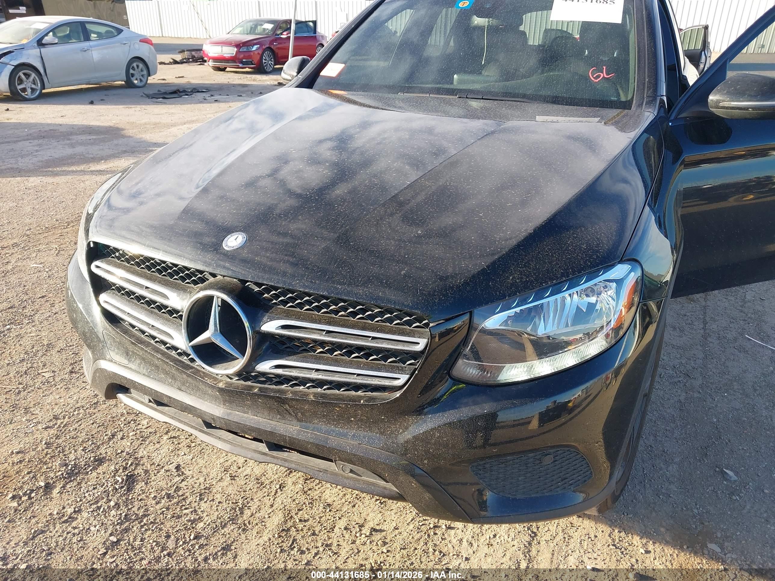 MERCEDES-BENZ GLC image 6