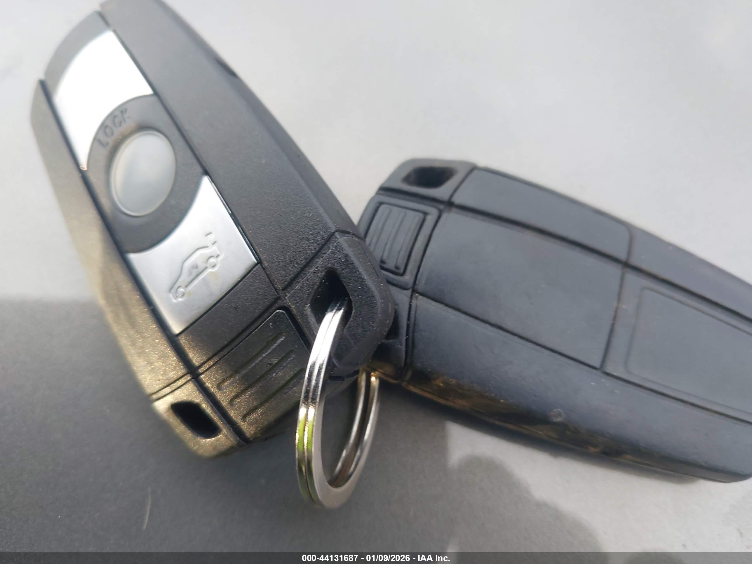 BMW 650I image 11