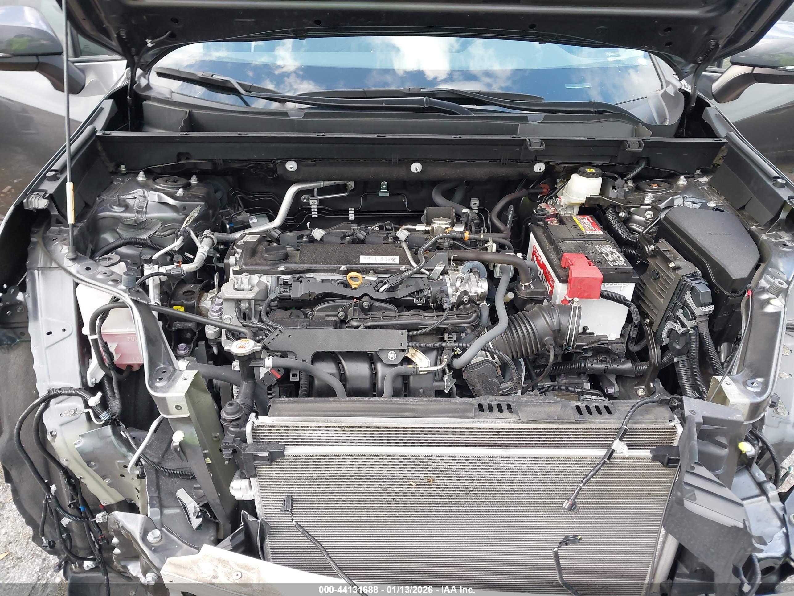 TOYOTA RAV4 image 10