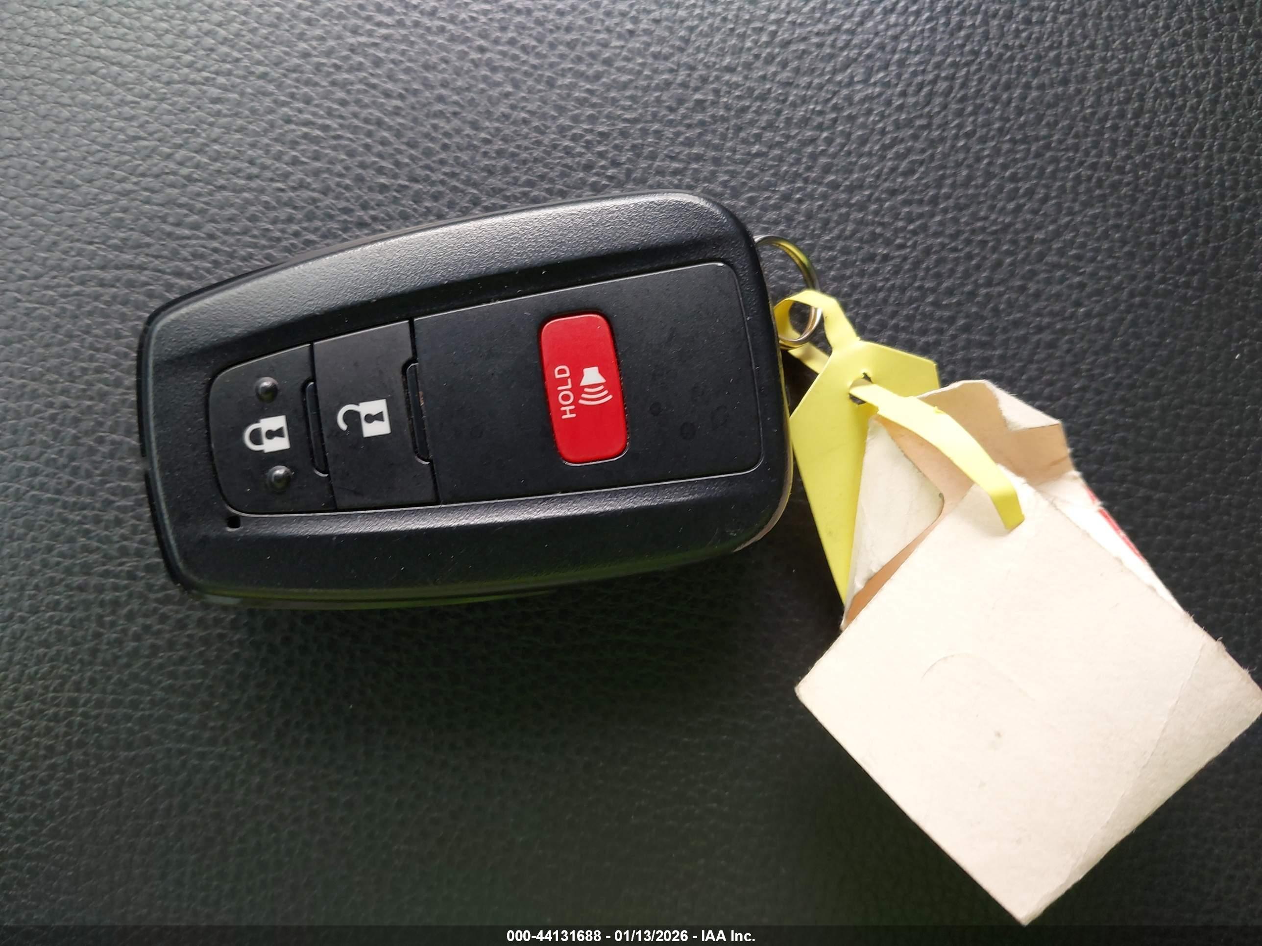 TOYOTA RAV4 image 11