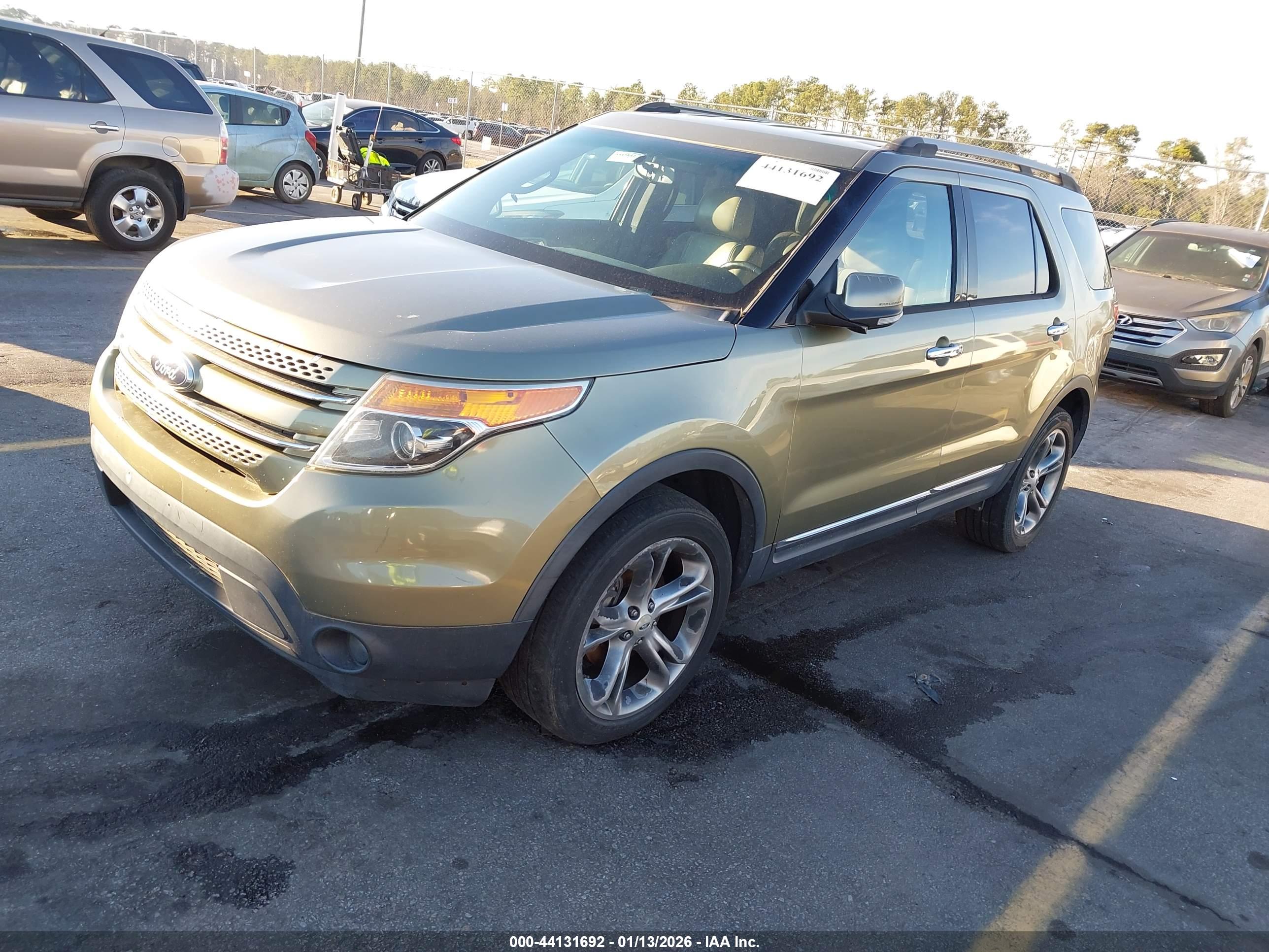 FORD EXPLORER image 2
