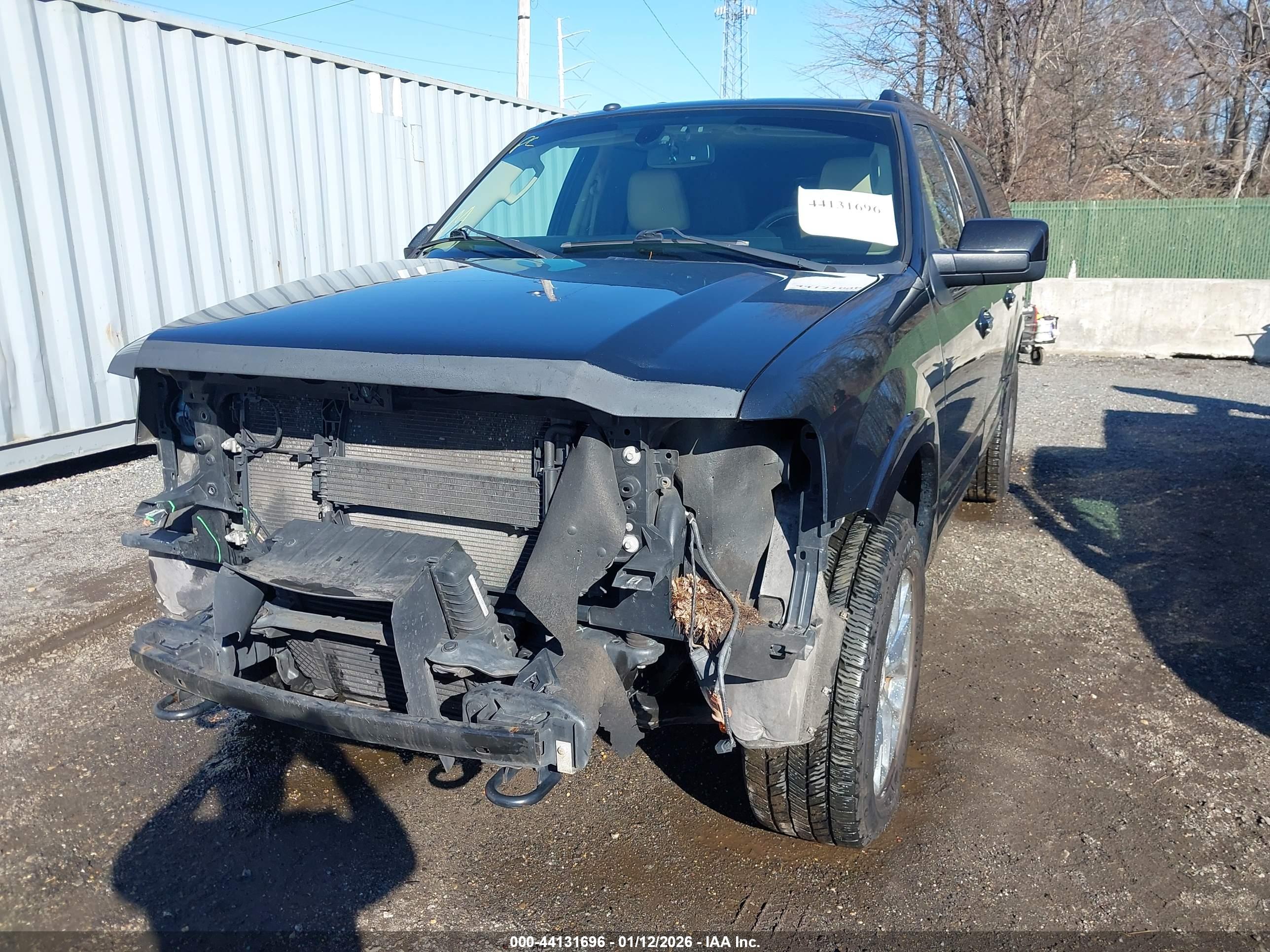 FORD EXPEDITION image 6