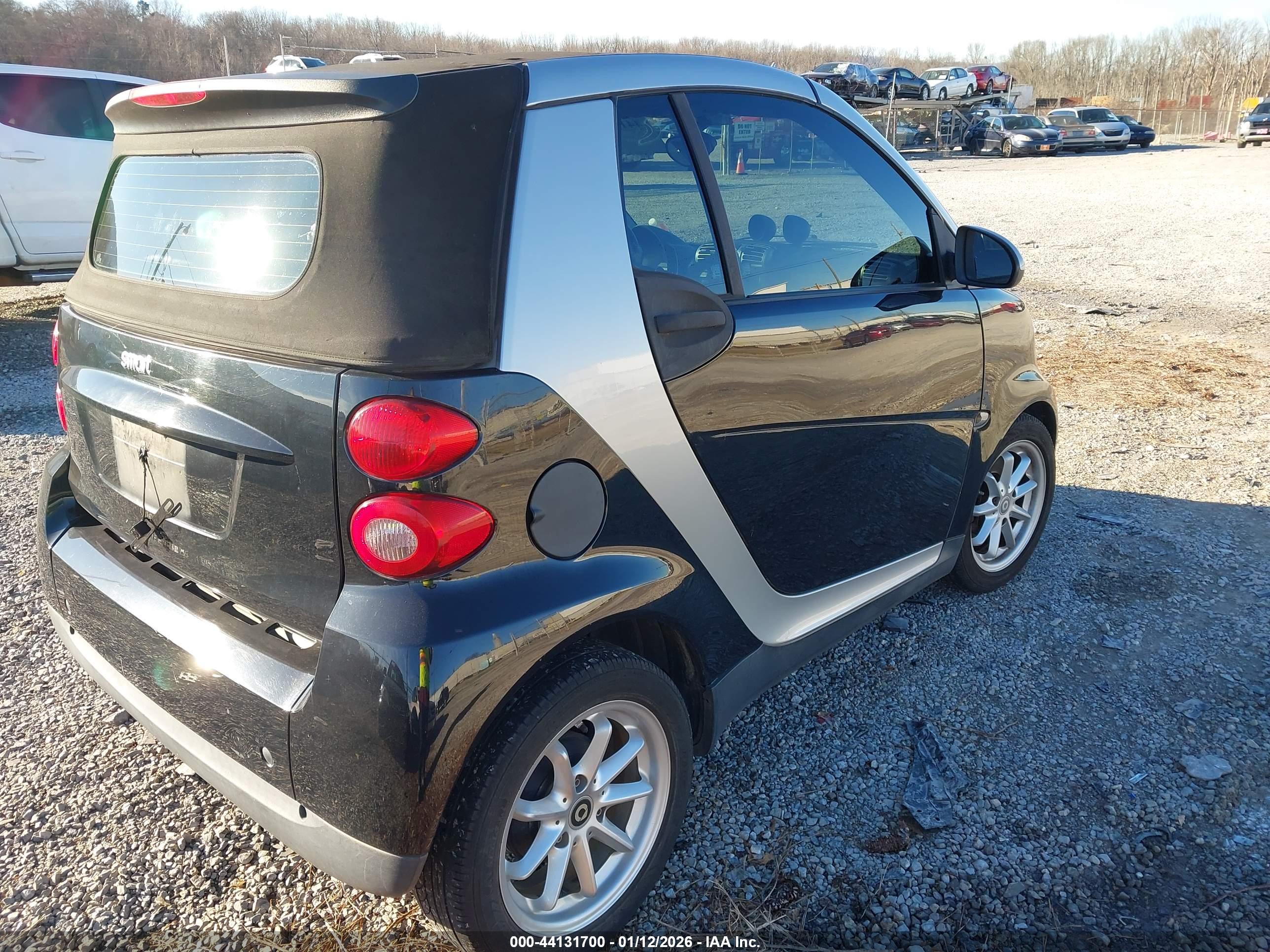 SMART FORTWO image 4