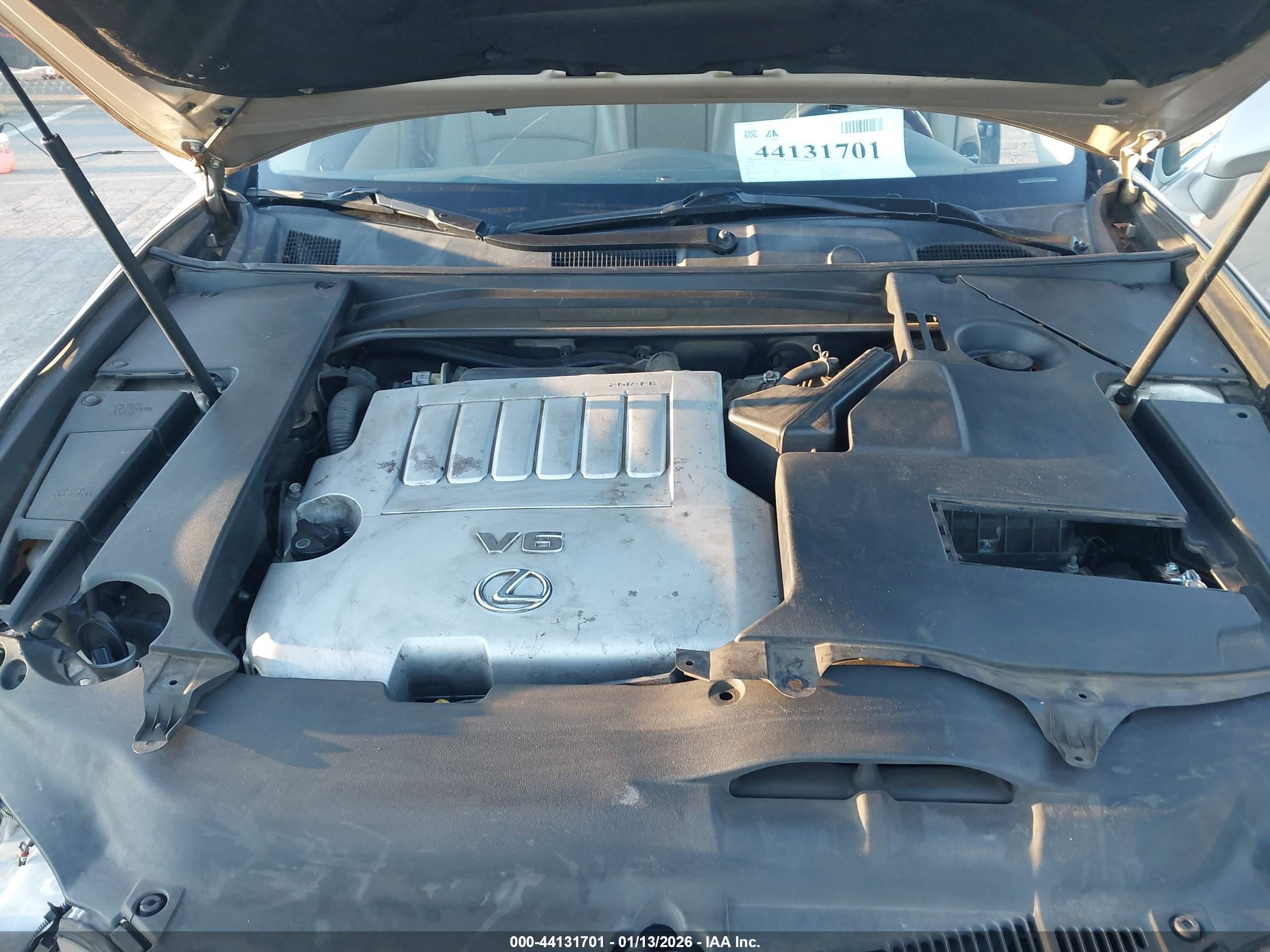 LEXUS ES image 10