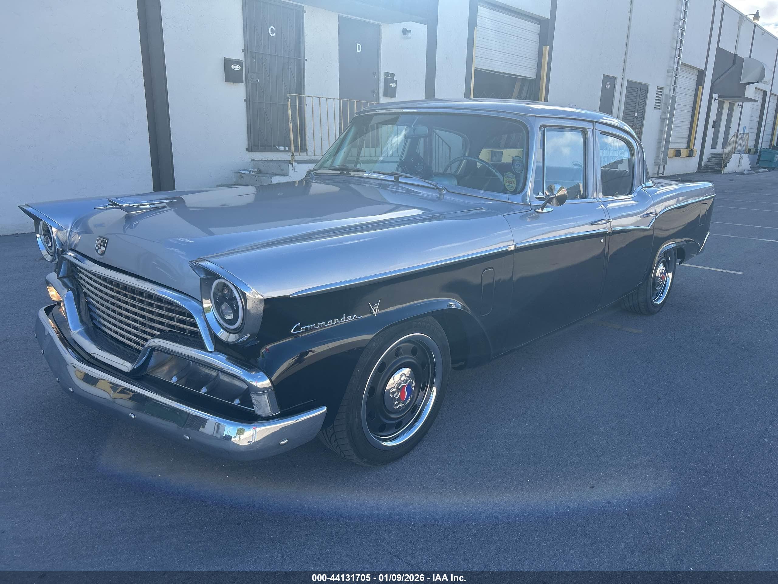 STUDEBAKER COMMANDER image 2