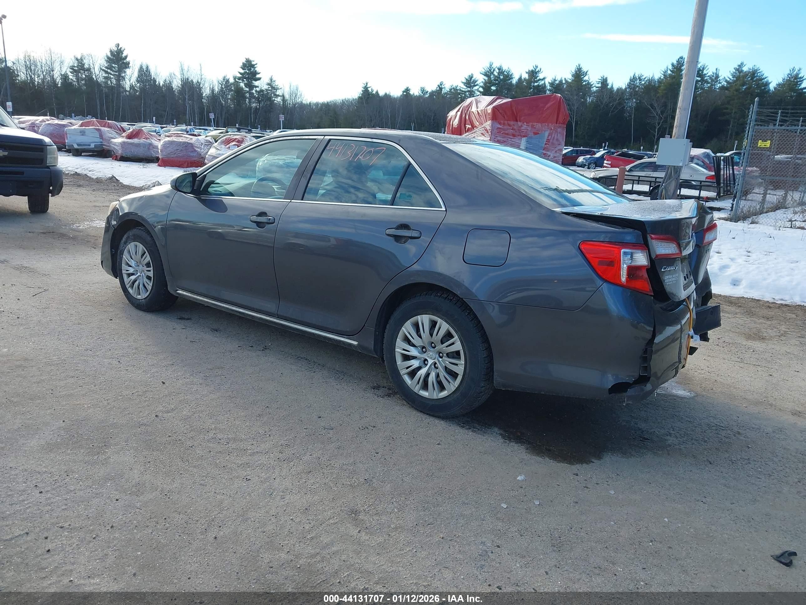 TOYOTA CAMRY image 3