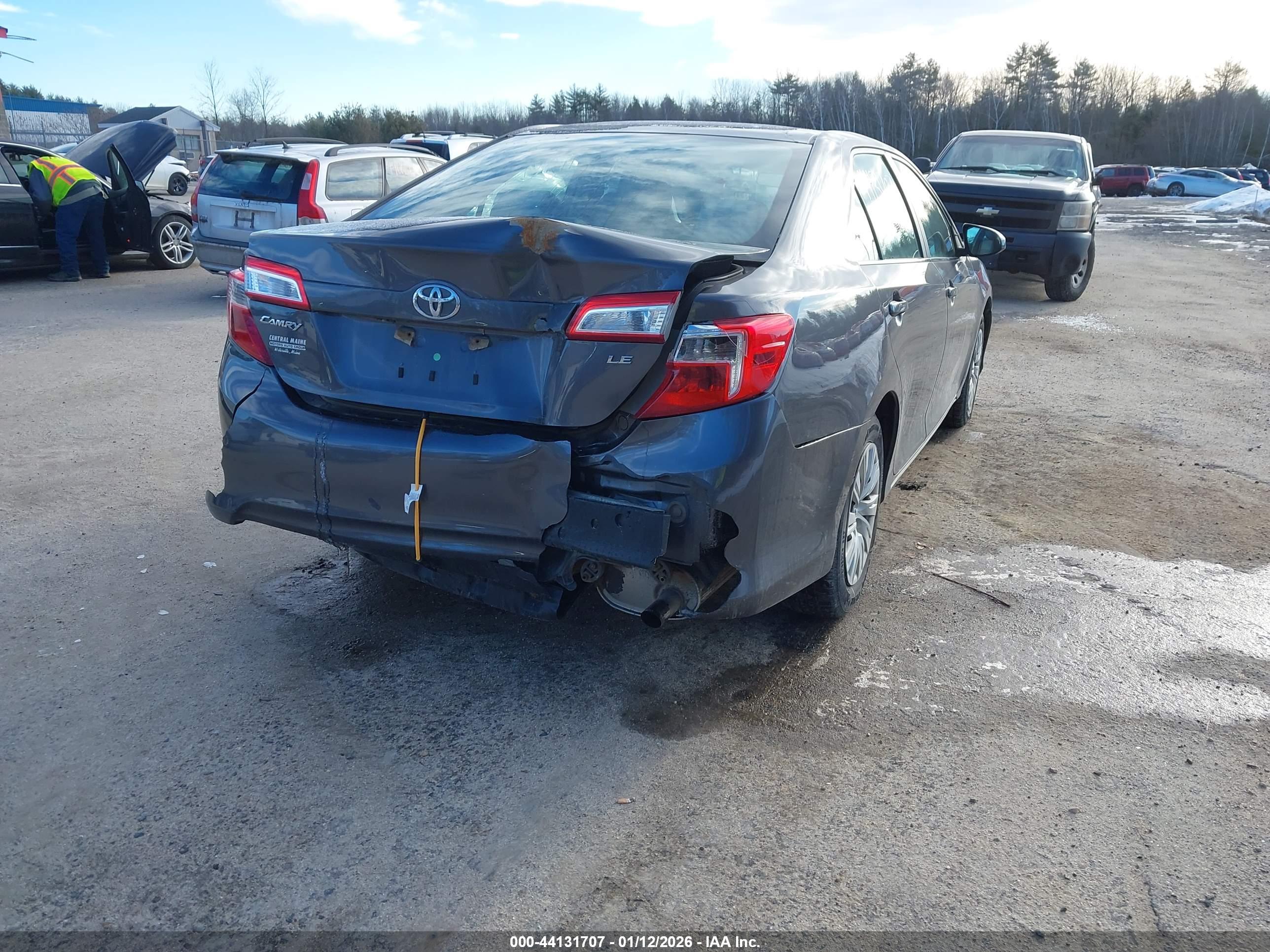 TOYOTA CAMRY image 4