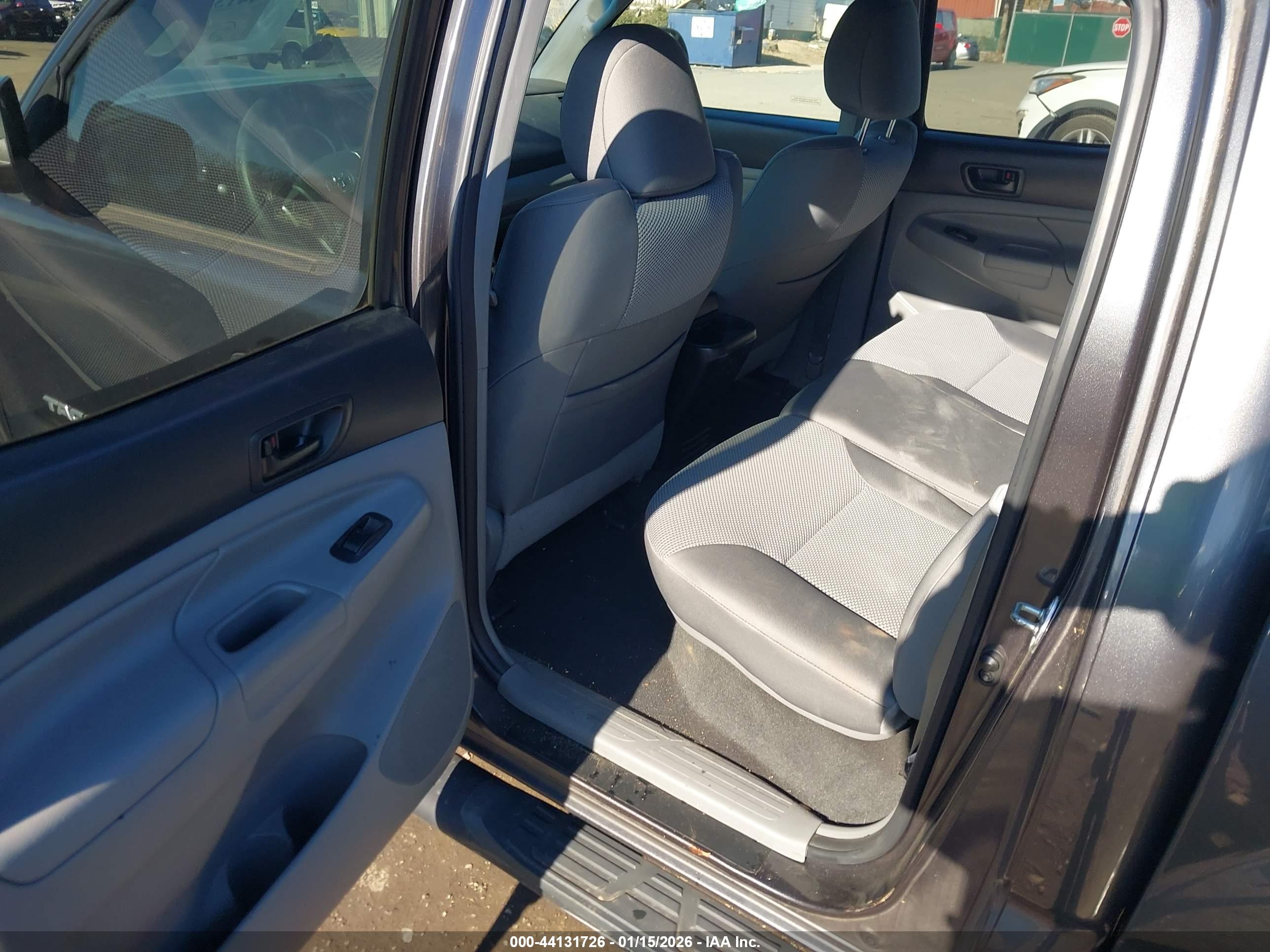 TOYOTA TACOMA image 8