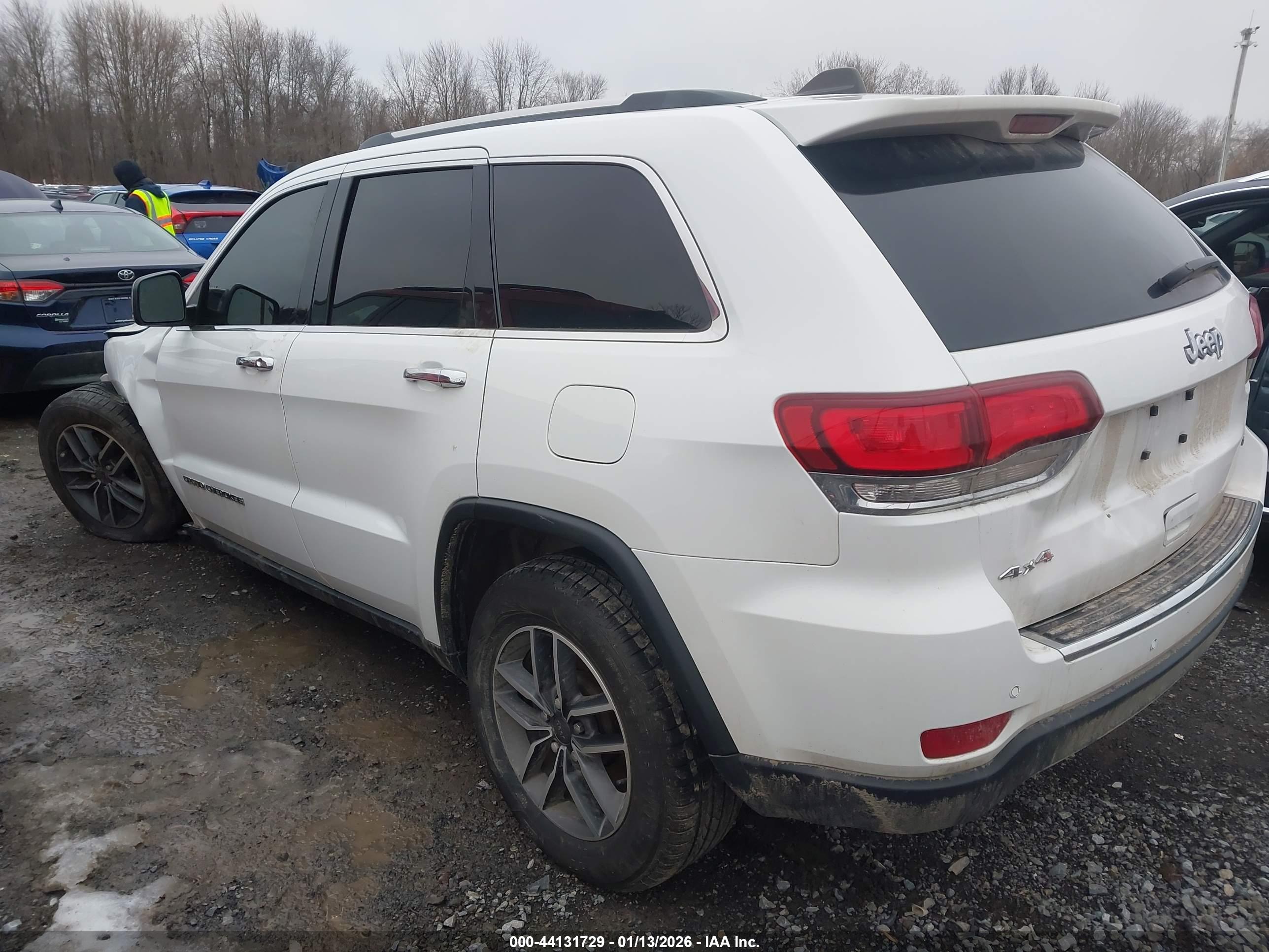 JEEP GRAND image 3