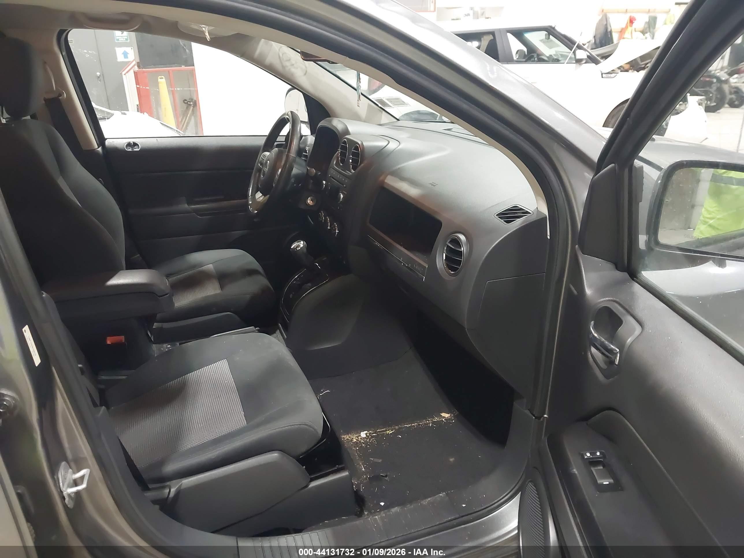 JEEP COMPASS image 5